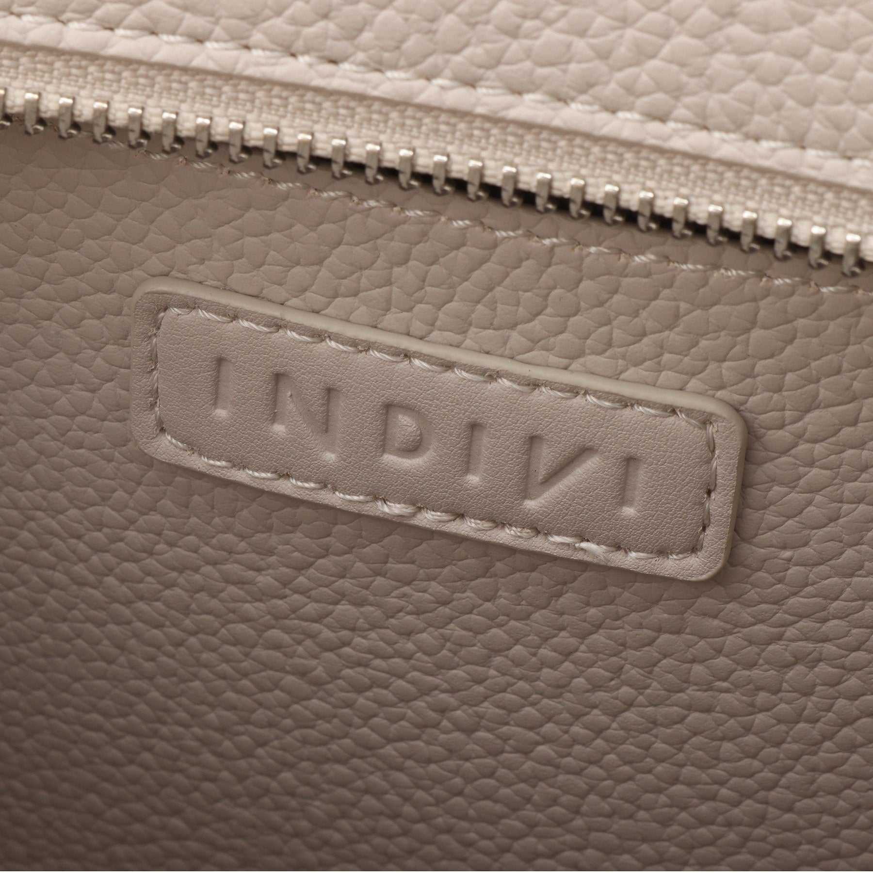 インディヴィ INDIVI ◆【合皮／マルチWAY／サブバッグ付】ミニショルダーバッグ （ライトグレー(611)） ライトグレー(611)