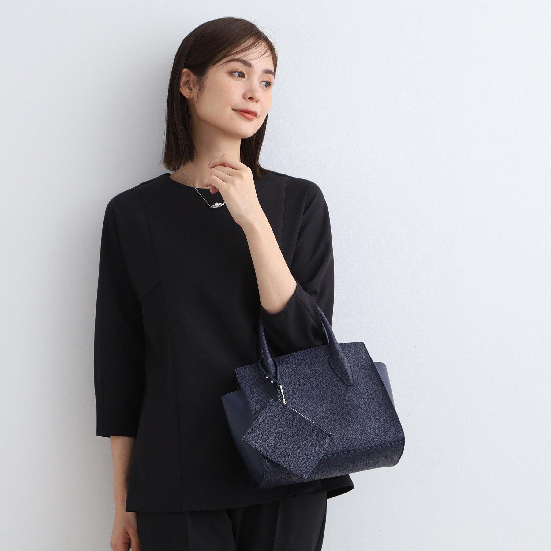 インディヴィ INDIVI ◆【合皮／マルチWAY／サブバッグ付】ミニショルダーバッグ （ライトグレー(611)） ライトグレー(611)