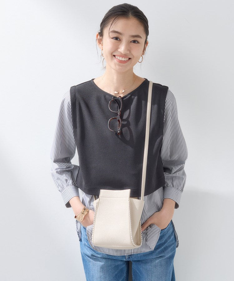 インディヴィ INDIVI 【合皮】スタッズ風メタルポシェットバッグ （ブラック(019)） ブラック(019)