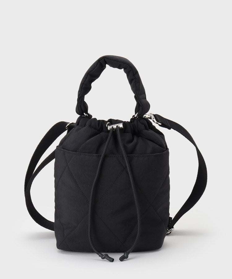 インディヴィ INDIVI 【大人カジュアル／ショルダー付】ふかふか巾着バッグ （シルバー(006)） シルバー(006)