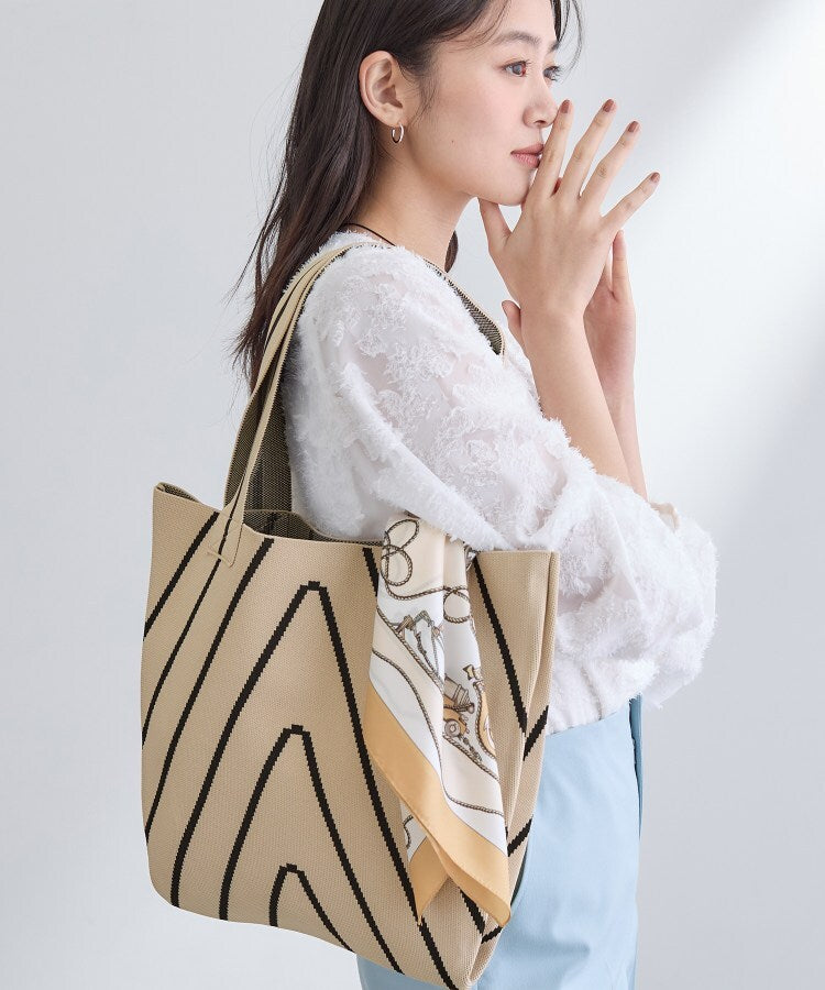 インディヴィ INDIVI 【WEB限定カラー／A4収納】柄ニットバッグ （ベージュ(552)） ベージュ(552)
