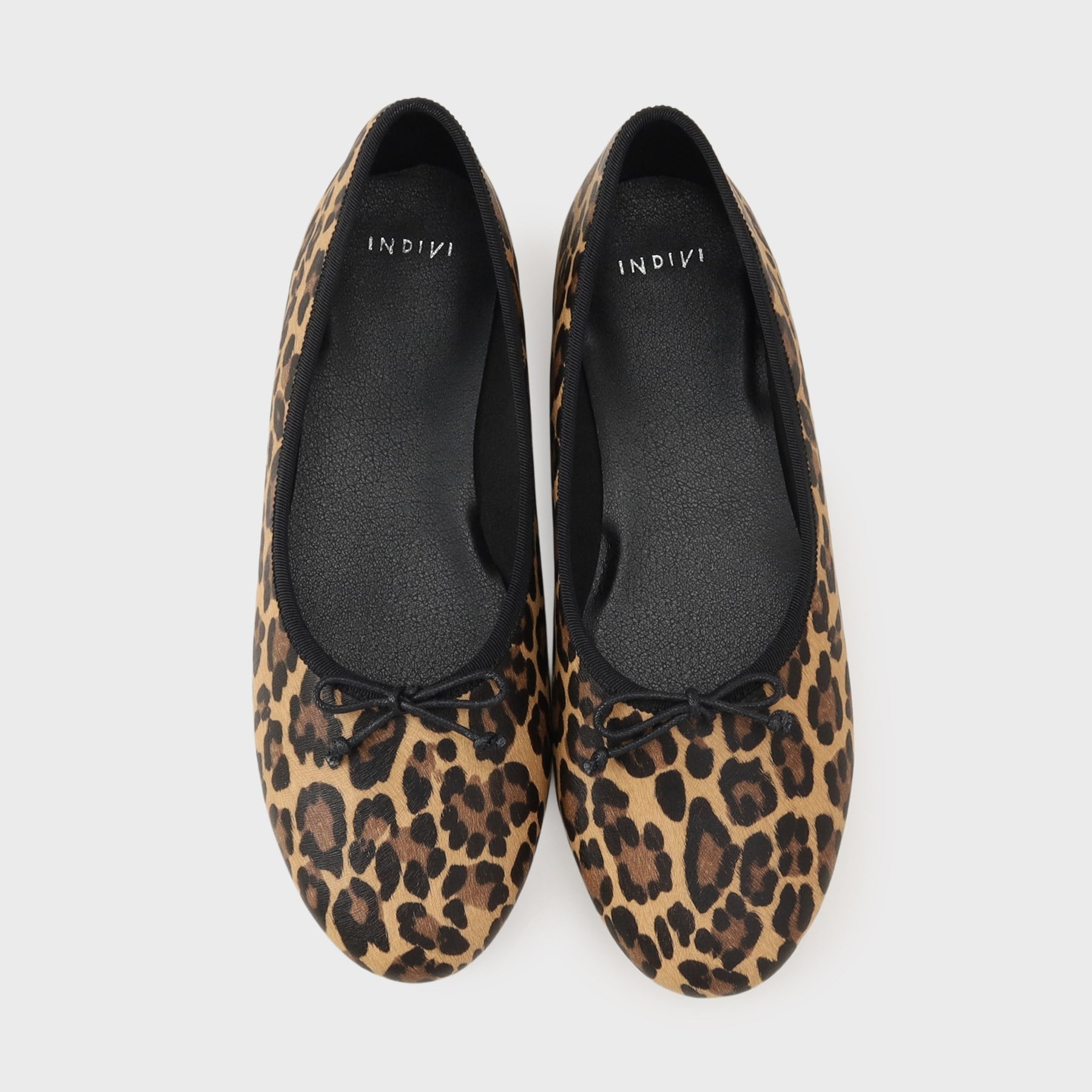 インディヴィ INDIVI スゴラク バレーシューズ （ブラック(019)） ブラック(019)