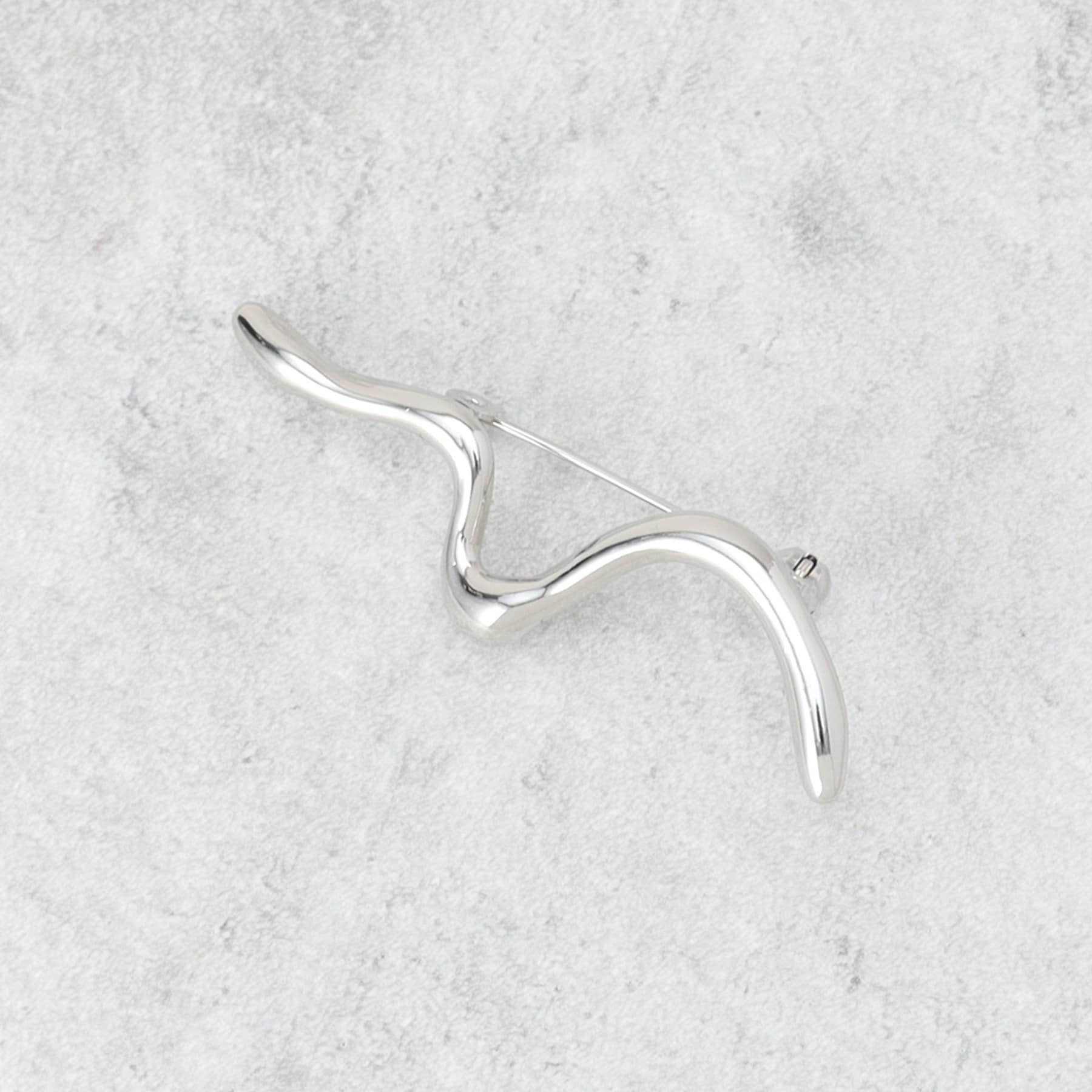 インディヴィ INDIVI 【セレモニー／デイリー】ニュアンスブローチ （シルバー(006)） シルバー(006)