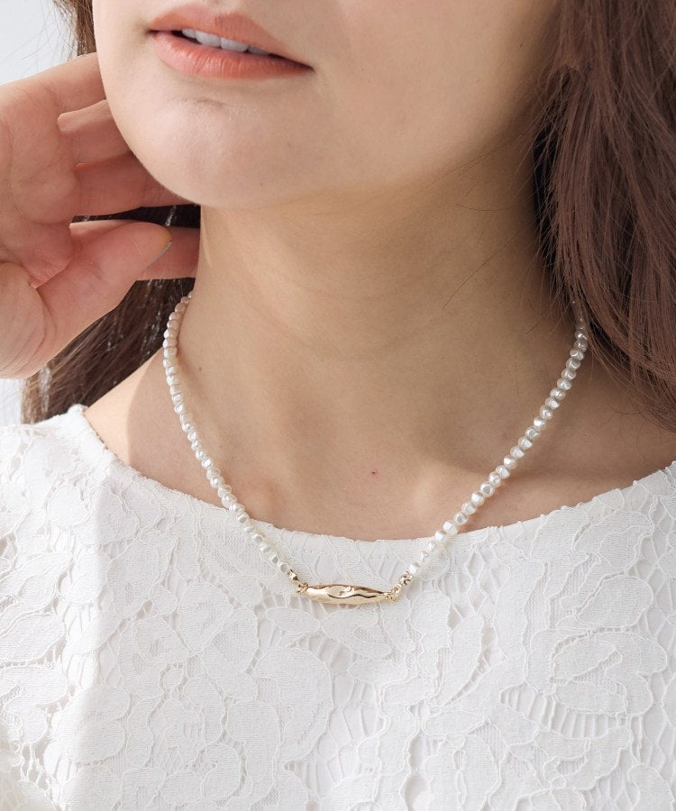 インディヴィ INDIVI 【贈り物／クリスマス】ランダムパール調ネックレス （ゴールド(007)） ゴールド(007)