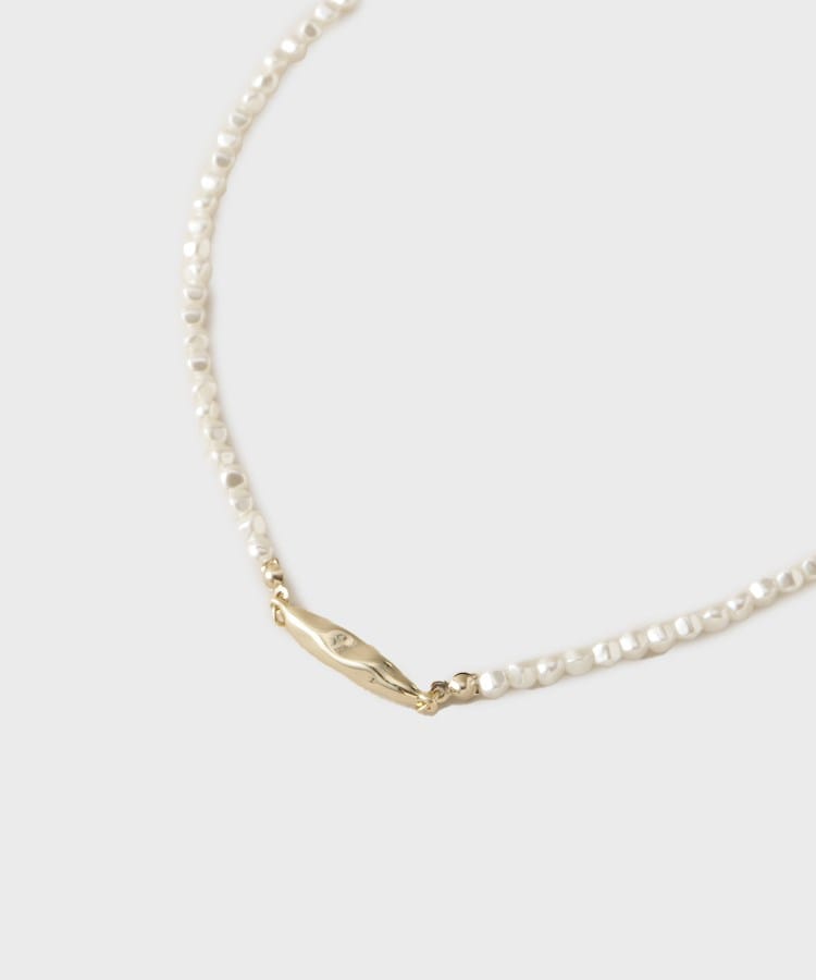 インディヴィ INDIVI 【贈り物／クリスマス】ランダムパール調ネックレス （ゴールド(007)） ゴールド(007)