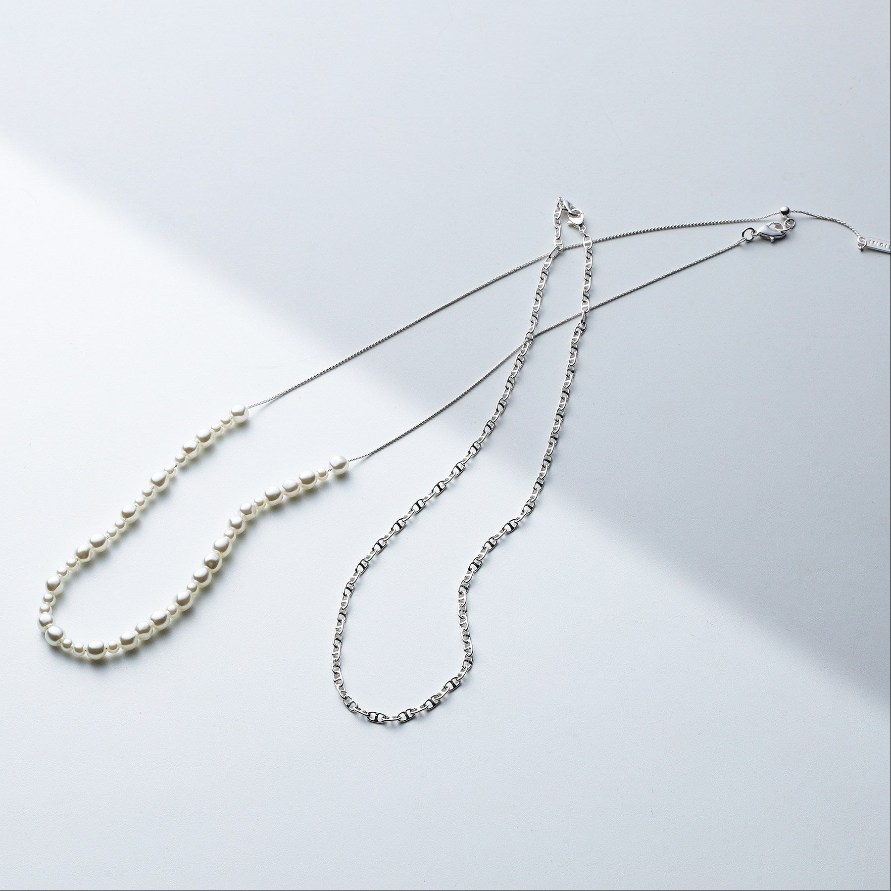 インディヴィ INDIVI 【2WAY／2連セット】パール調＆チェーンミックスネックレス （シルバー(006)） シルバー(006)
