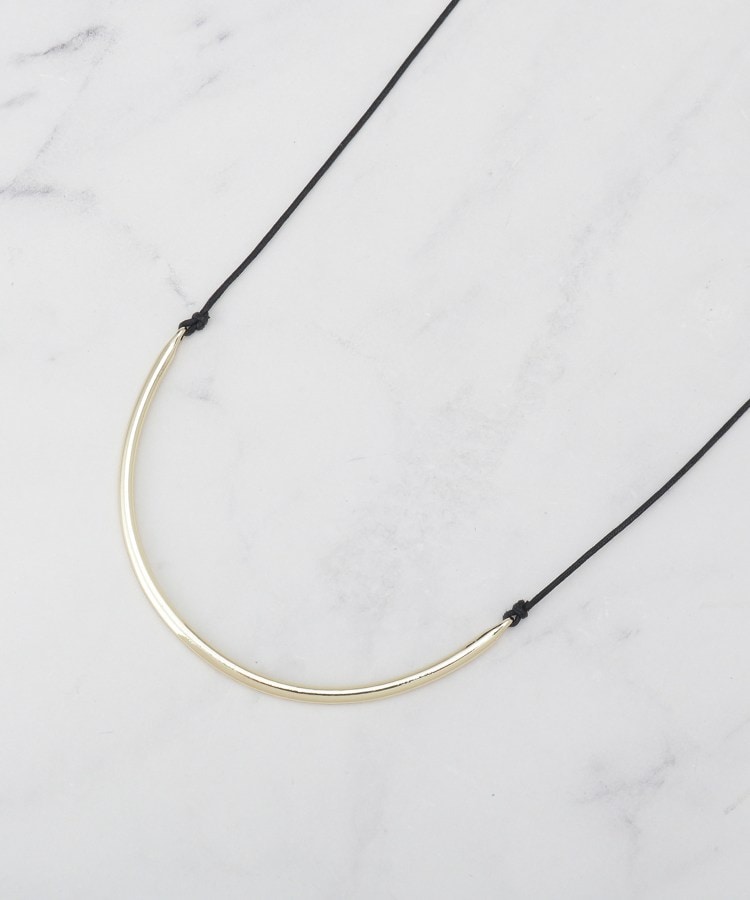 インディヴィ INDIVI ◆【長さ調整自由】メタルカーブバーネックレス （ゴールド(007)） ゴールド(007)