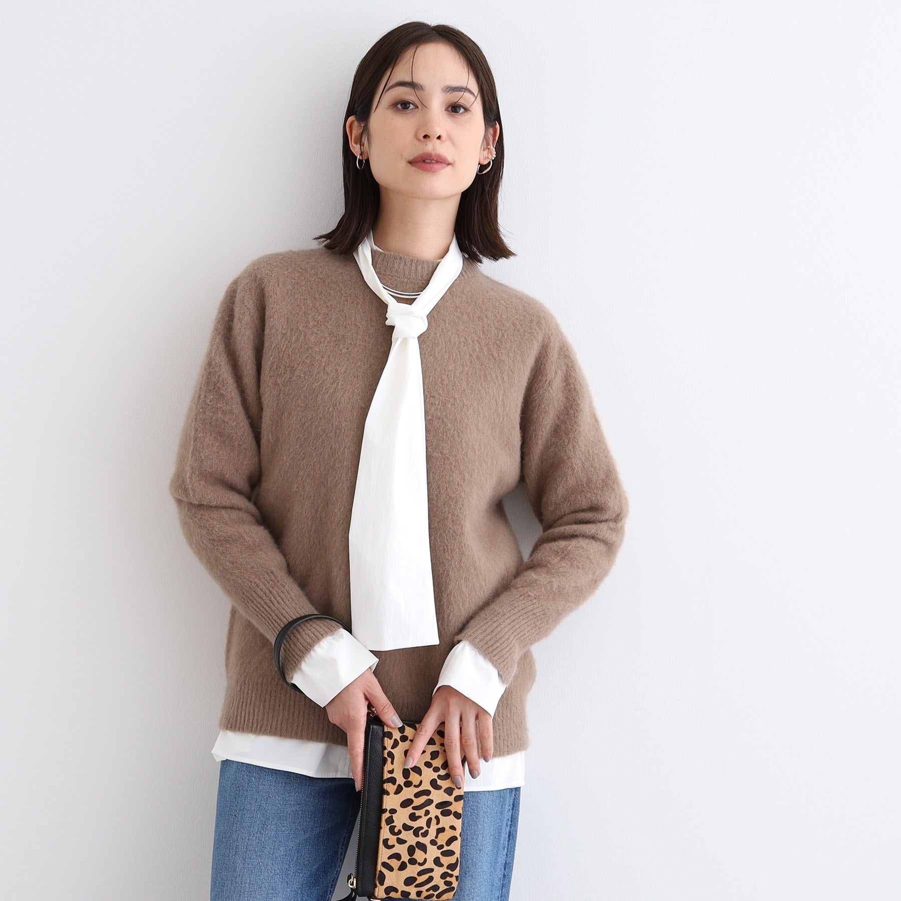 インディヴィ INDIVI 【フォックス混】ラウンドネックヘアリーニット （キャメルブラウン(041)） キャメルブラウン(041)