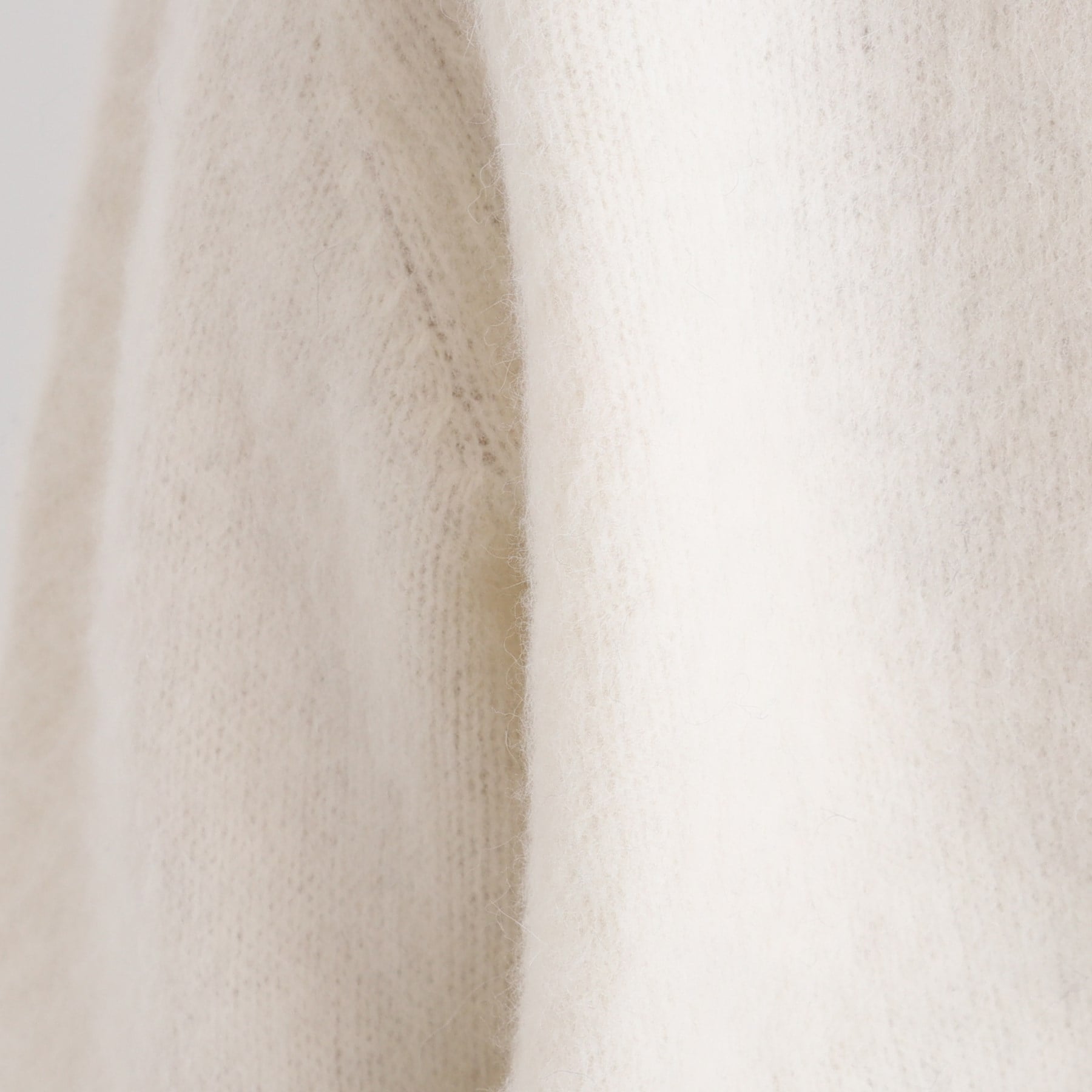 インディヴィ INDIVI 【フォックス混】ラウンドネックヘアリーニット （キャメルブラウン(041)） キャメルブラウン(041)