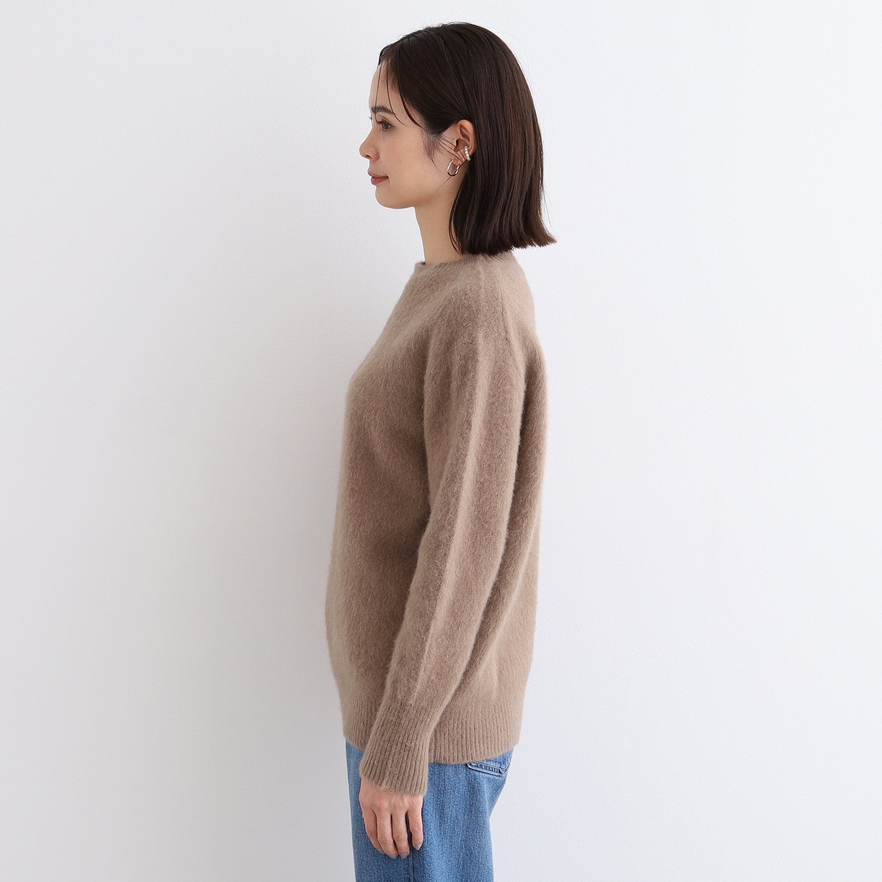 インディヴィ INDIVI 【フォックス混】ラウンドネックヘアリーニット （キャメルブラウン(041)） キャメルブラウン(041)