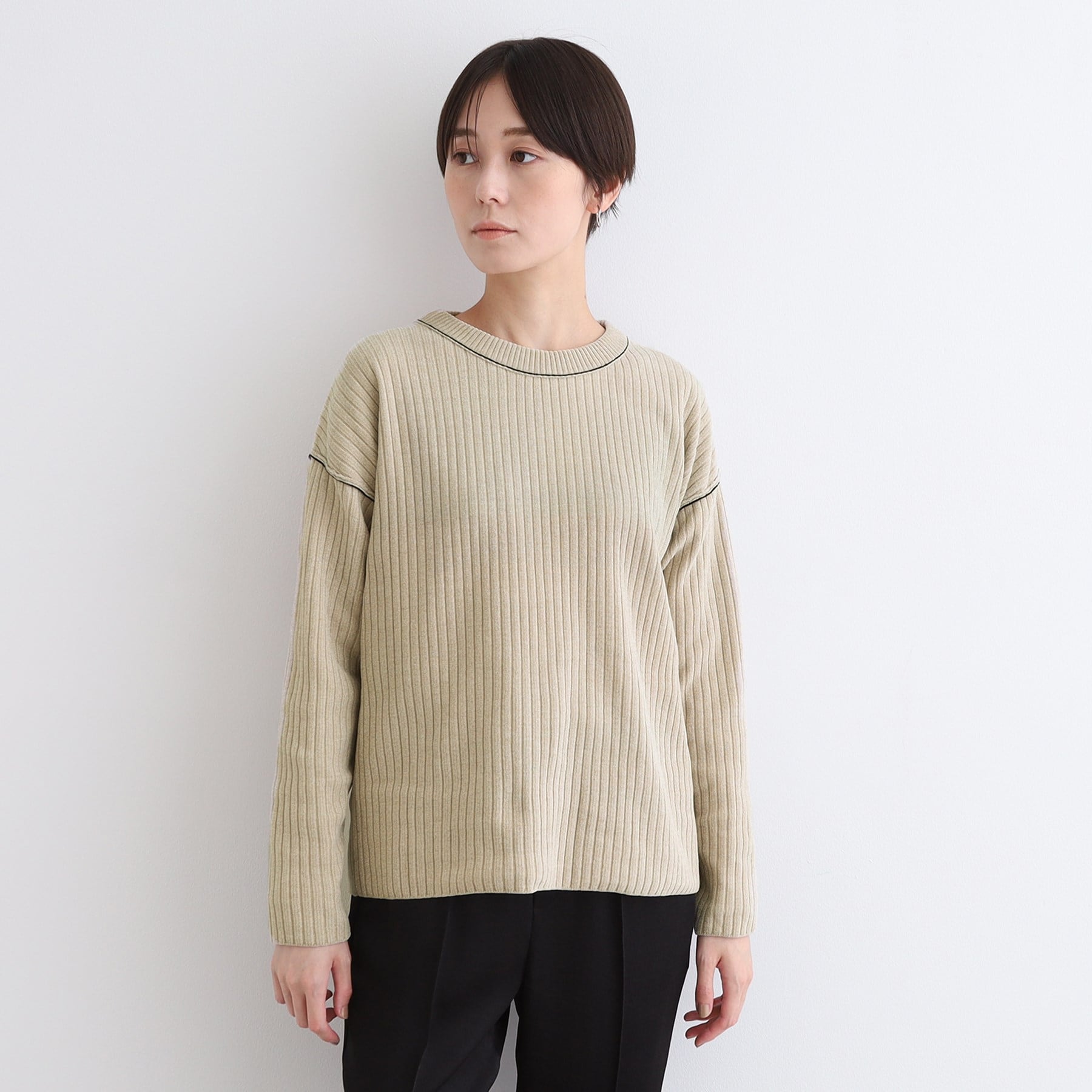 インディヴィ INDIVI 【トレンド◎／パイピングデザイン】モールヤーンニット （ベージュ(052)） ベージュ(052)