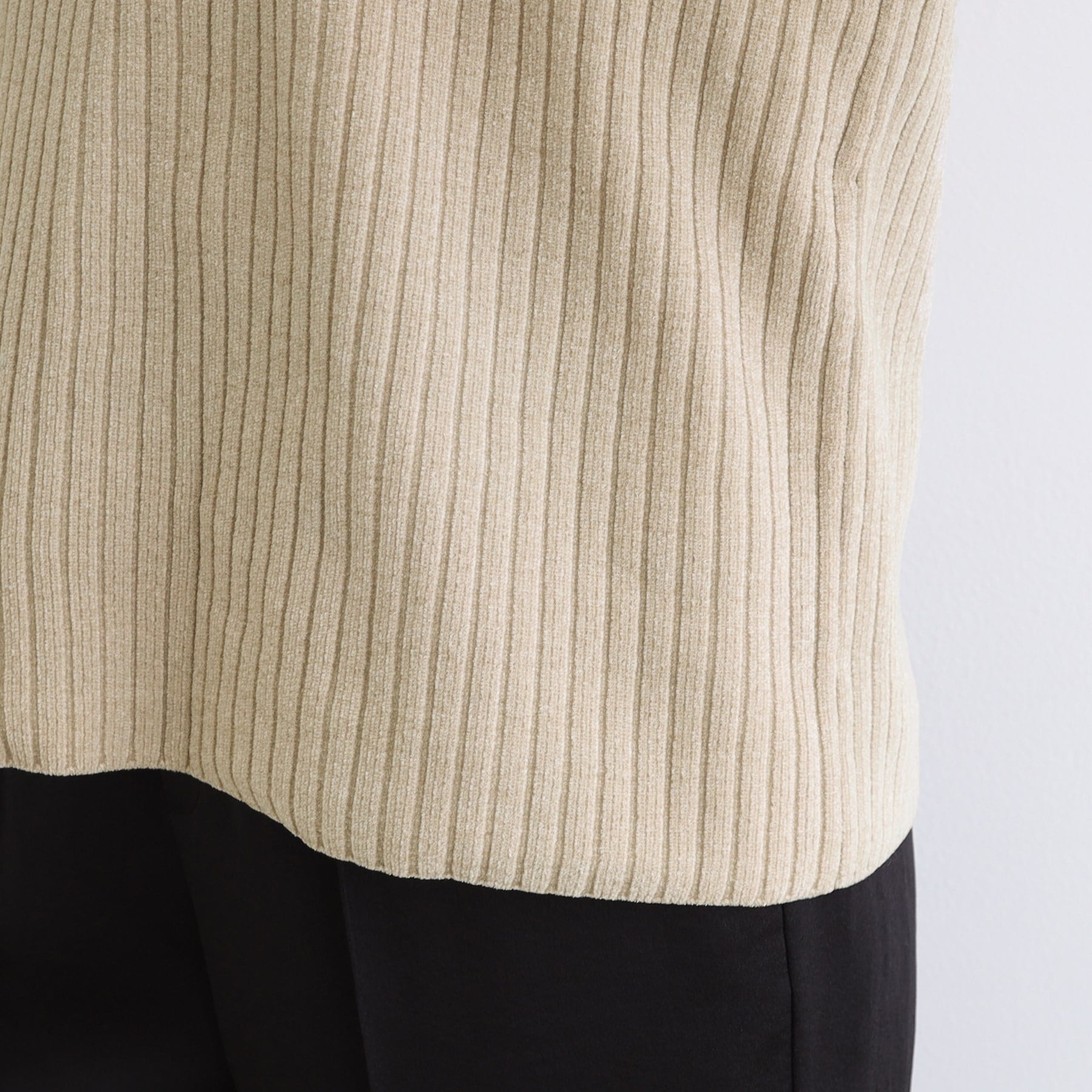 インディヴィ INDIVI 【トレンド◎／パイピングデザイン】モールヤーンニット （ベージュ(052)） ベージュ(052)