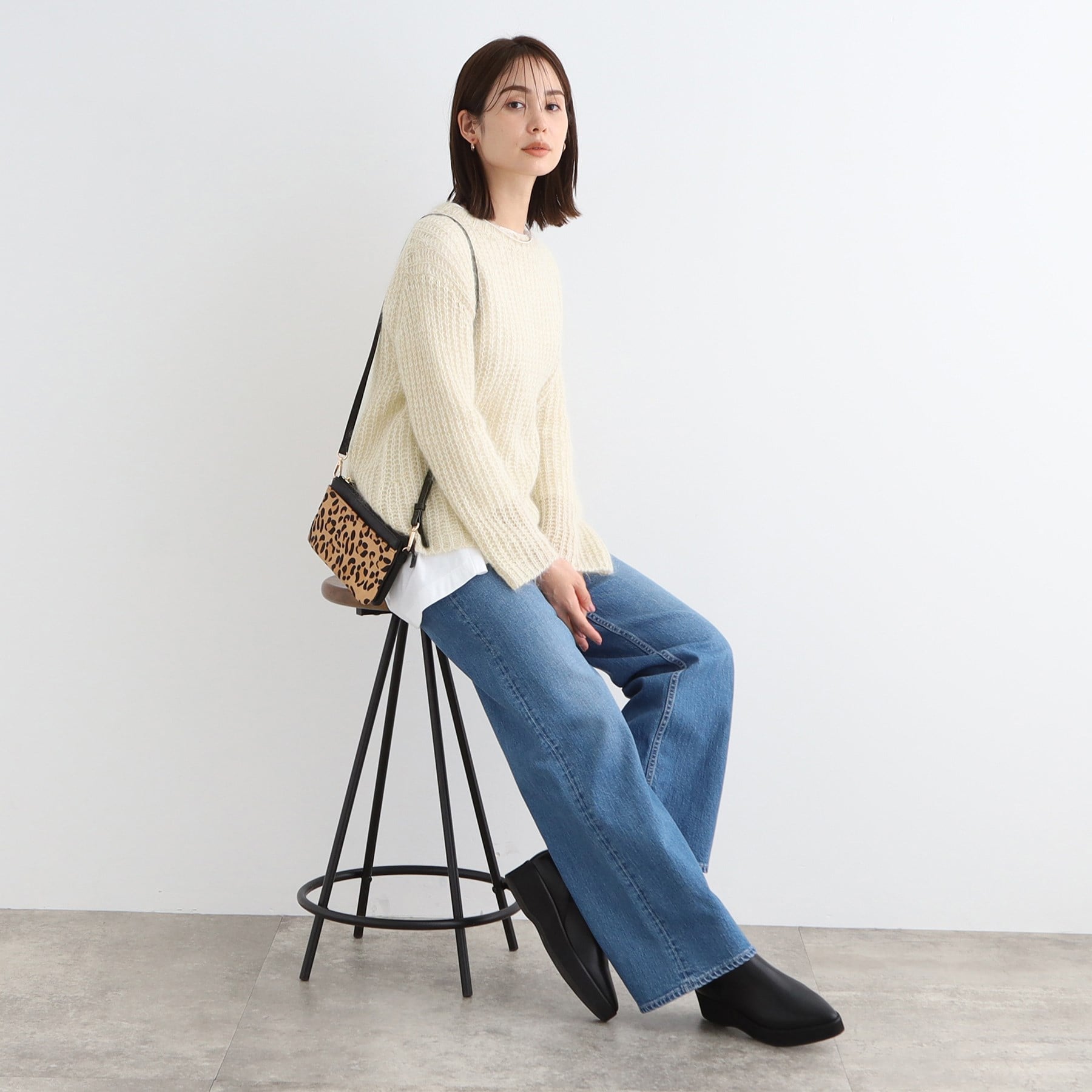 インディヴィ INDIVI 【洗える／モヘヤ混】ヘアリーゆるラメニット （ライトグレー(011)） ライトグレー(011)