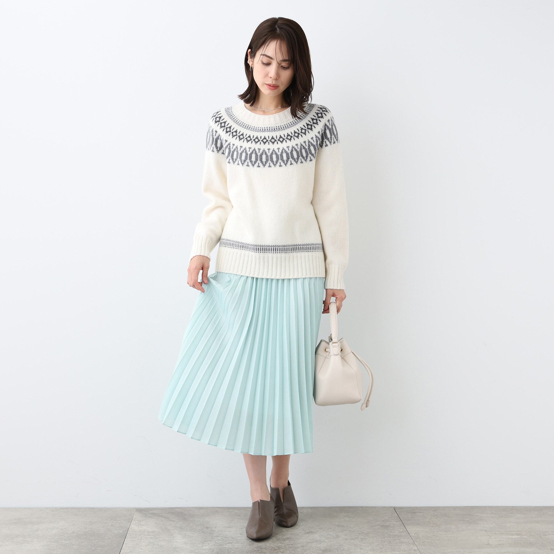 インディヴィ INDIVI 【洗える／ウエストゴム】アコーディオン調プリーツスカート （アイボリー(004)） アイボリー(004)