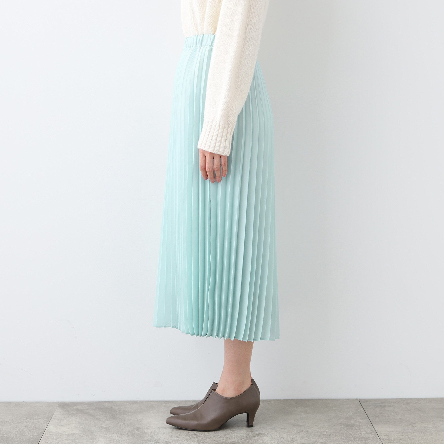 インディヴィ INDIVI 【洗える／ウエストゴム】アコーディオン調プリーツスカート （アイボリー(004)） アイボリー(004)