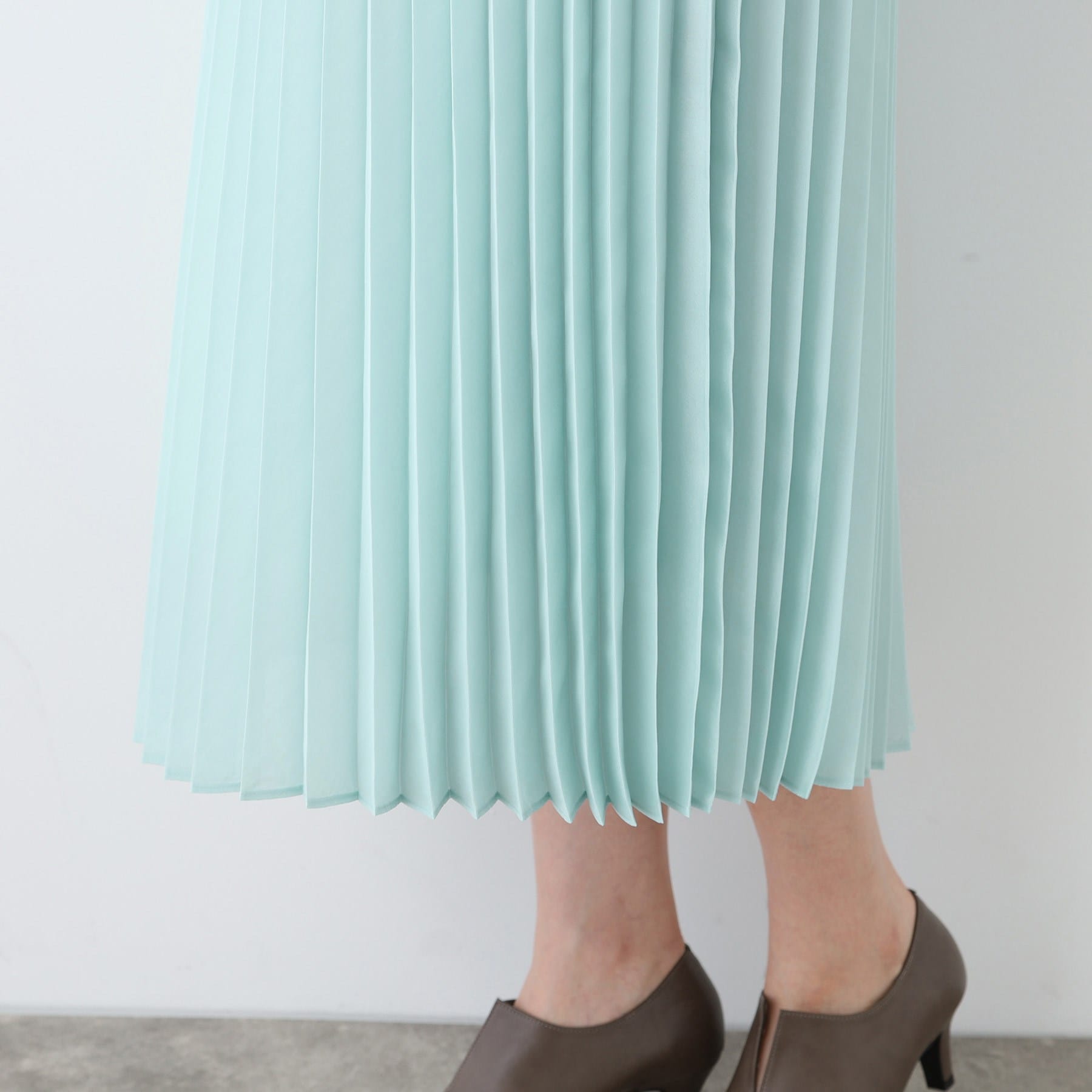 インディヴィ INDIVI 【洗える／ウエストゴム】アコーディオン調プリーツスカート （アイボリー(004)） アイボリー(004)