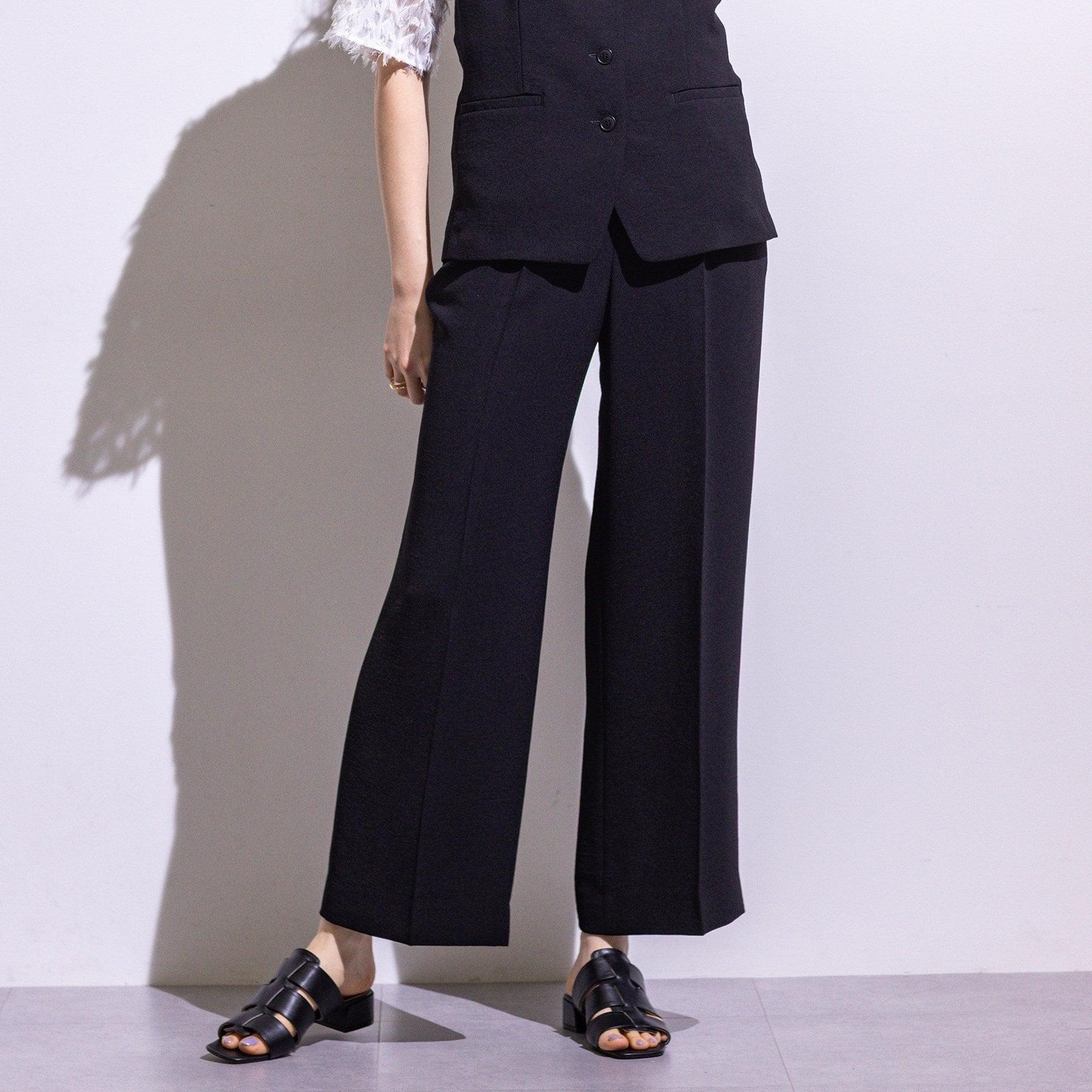 インディヴィ INDIVI 【こなれSETUP／春の新作！】ワイドパンツ （ブラック(019)） ブラック(019)