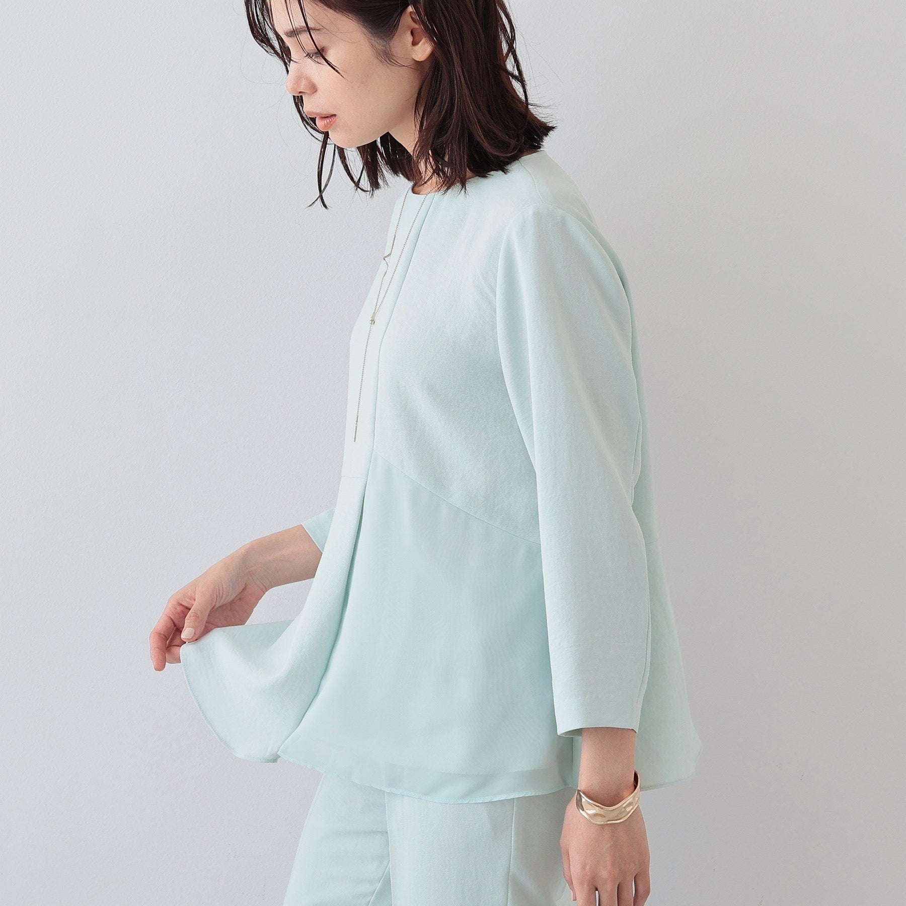 INDIVI INDIVI 【時尚SETUP／春季新作！】荷葉邊設計襯衫