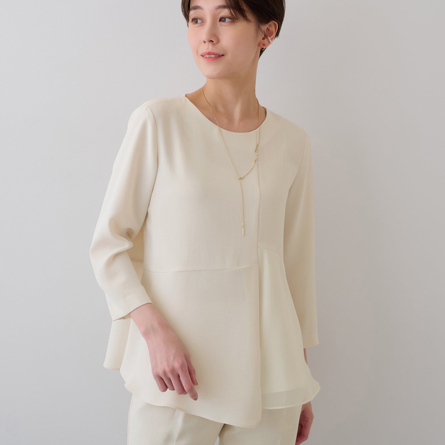 INDIVI INDIVI 【時尚SETUP／春季新作！】荷葉邊設計襯衫