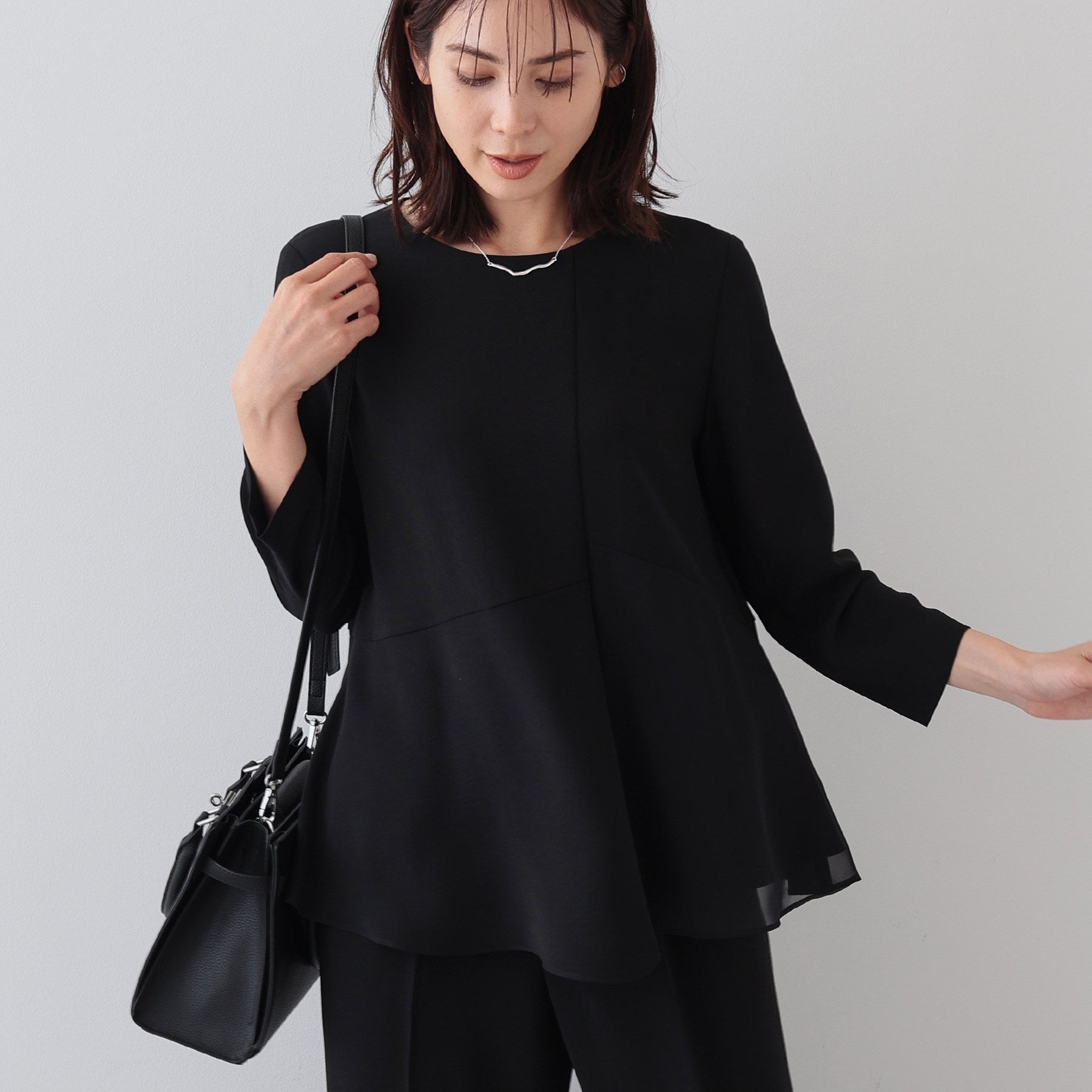 INDIVI INDIVI 【時尚SETUP／春季新作！】荷葉邊設計襯衫