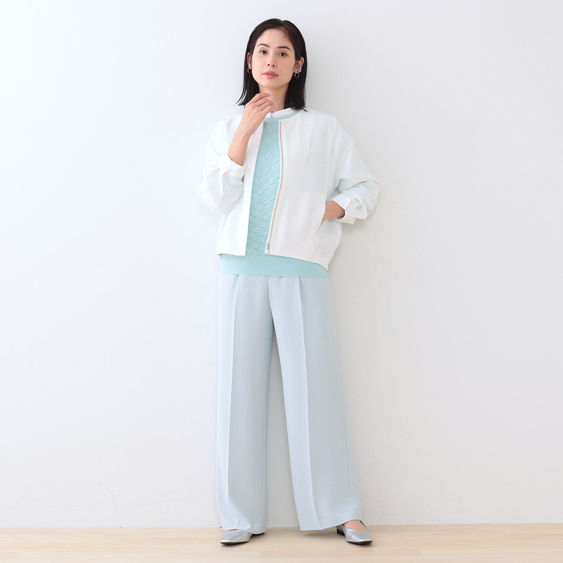 インディヴィ INDIVI 【洗える】凹凸素材シンプルブルゾン （ベージュ(052)） ベージュ(052)