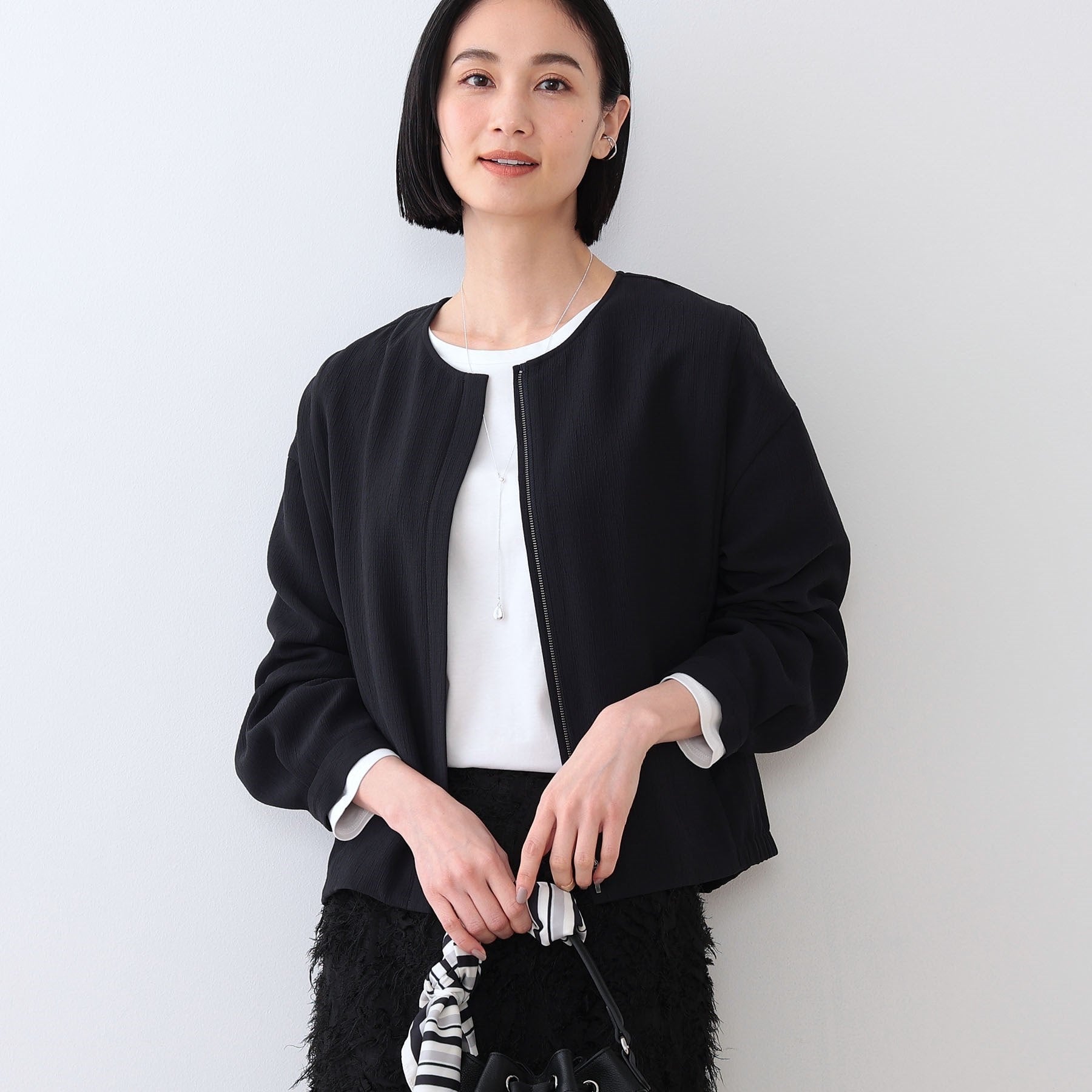 インディヴィ INDIVI 【洗える】凹凸素材シンプルブルゾン （ベージュ(052)） ベージュ(052)