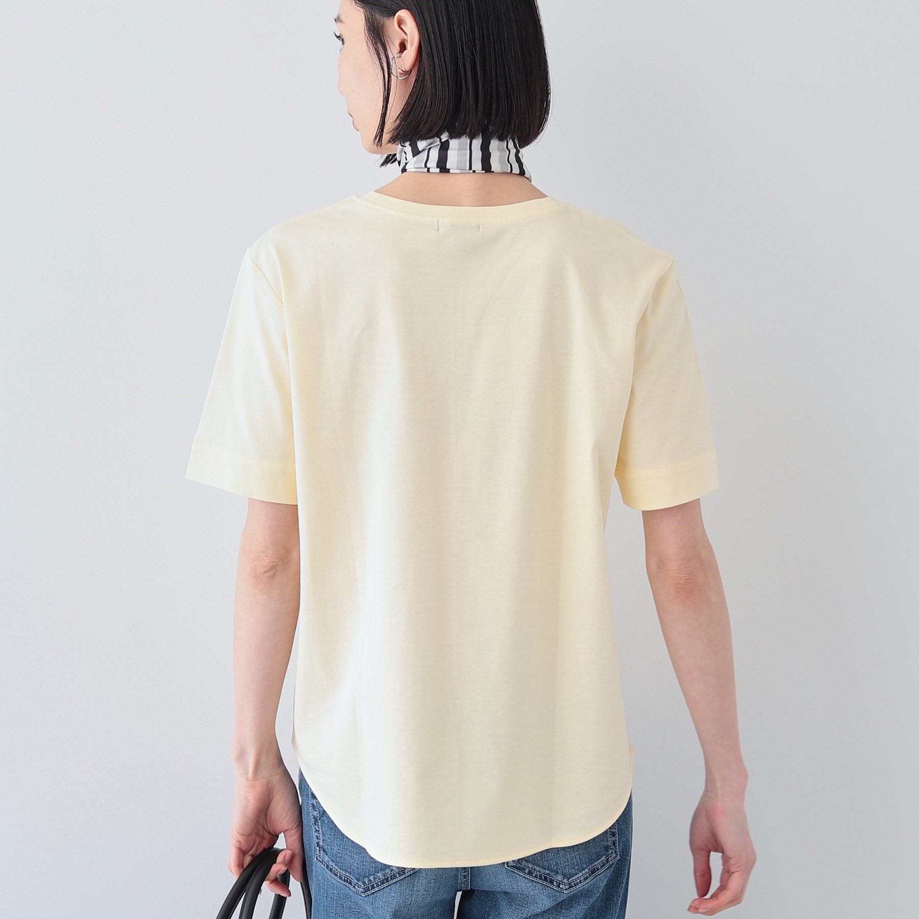 インディヴィ INDIVI 【洗える】シンプルきれいめ無地Tシャツ （チャコールグレー(014)） チャコールグレー(014)