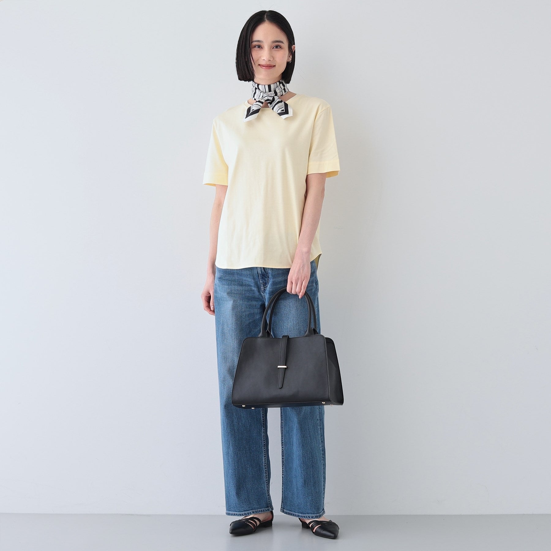 インディヴィ INDIVI 【洗える】シンプルきれいめ無地Tシャツ （チャコールグレー(014)） チャコールグレー(014)