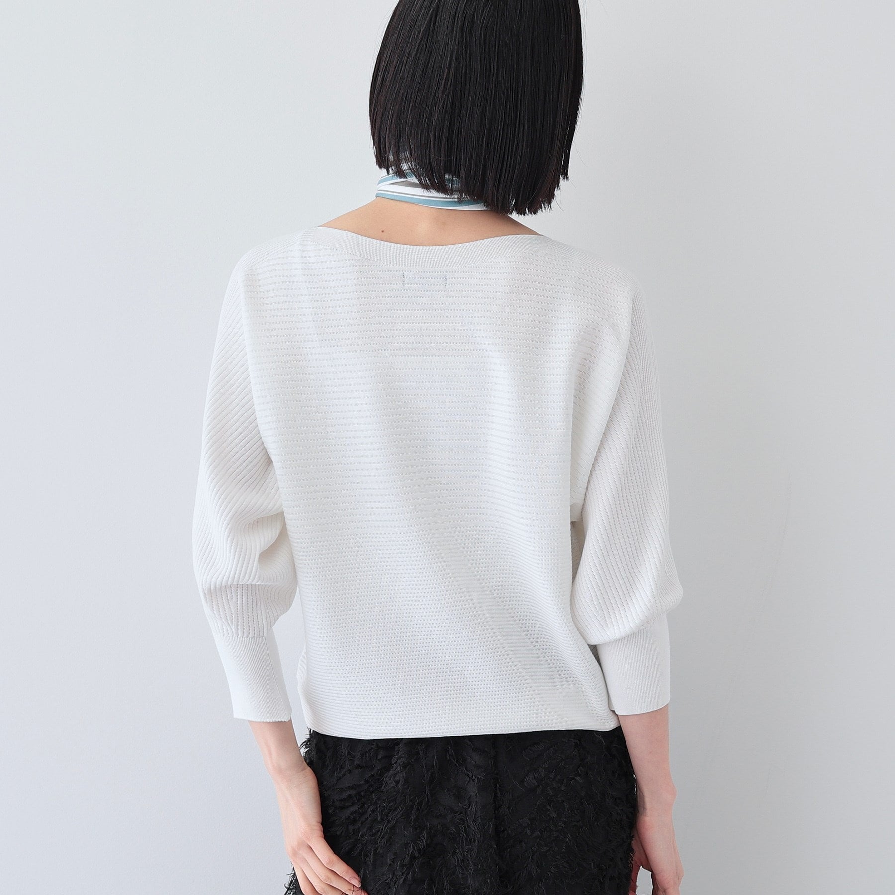 インディヴィ INDIVI 【洗える／無縫製】美シルエット ドルマンスリーブニット （ブラック(019)） ブラック(019)