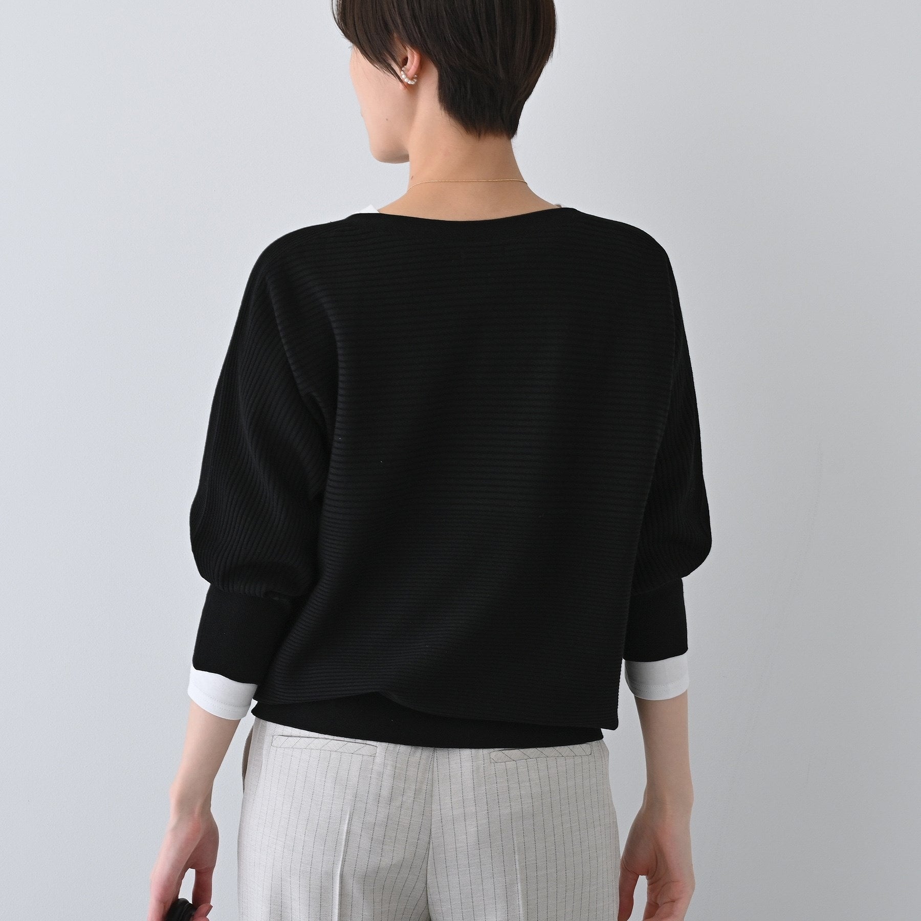 インディヴィ INDIVI 【洗える／無縫製】美シルエット ドルマンスリーブニット （ブラック(019)） ブラック(019)