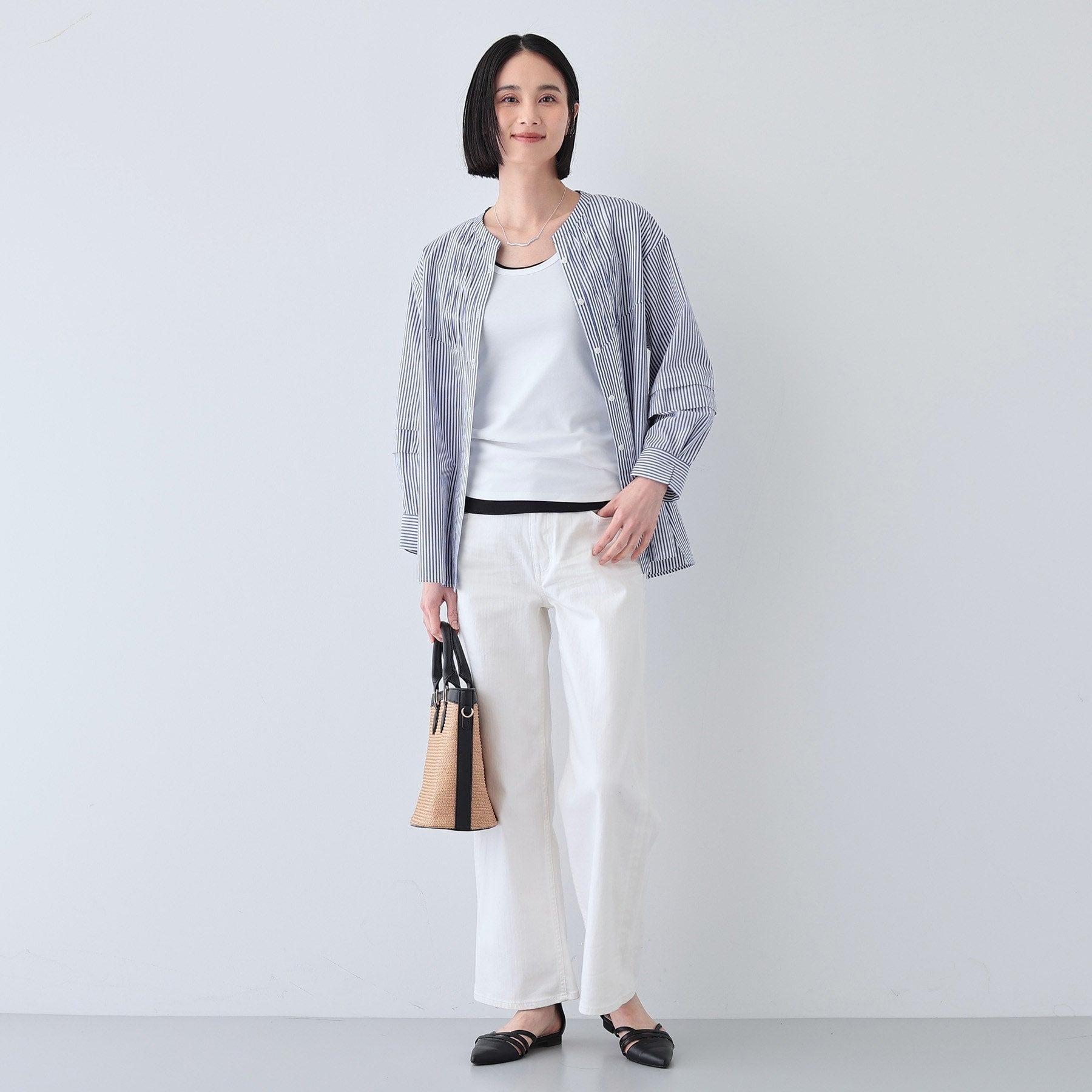 インディヴィ INDIVI 【UVケア／カラーストライプ柄】タックデザインブラウス （ブルー(393)） ブルー(393)