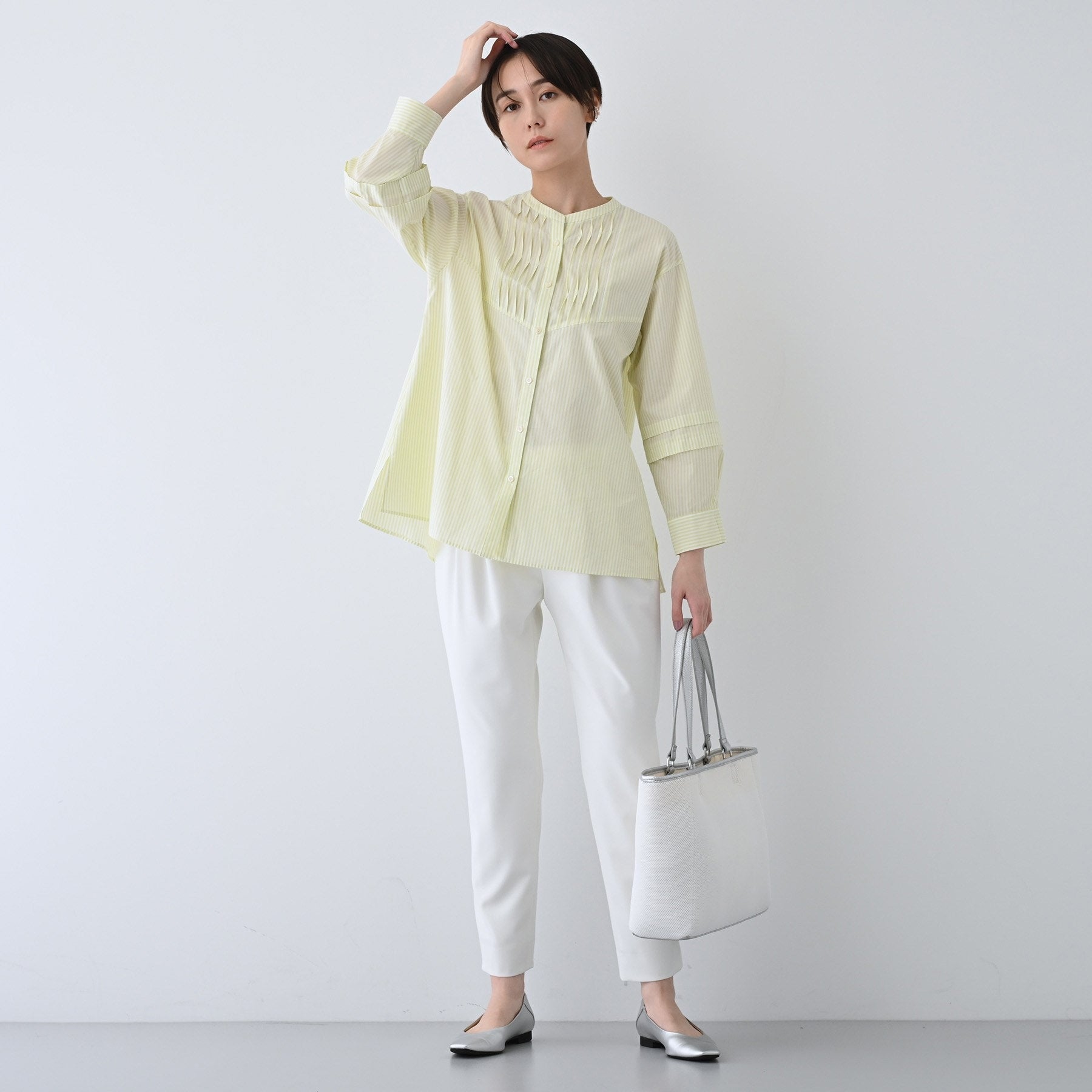 インディヴィ INDIVI 【UVケア／カラーストライプ柄】タックデザインブラウス （ブルー(393)） ブルー(393)