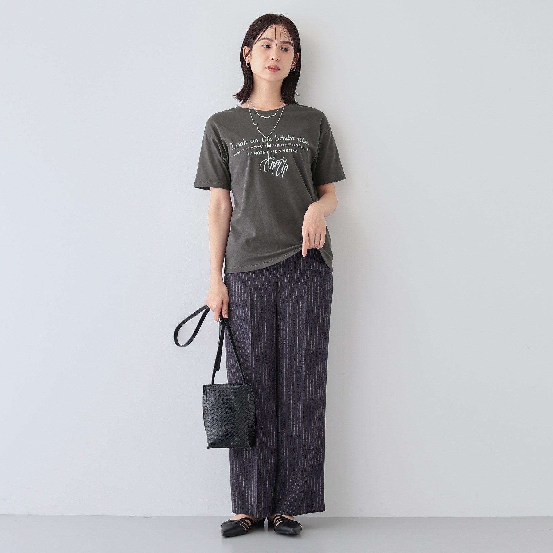 インディヴィ INDIVI 【洗える／選べるデザイン】フォト＆ロゴ プリントTシャツ （ホワイト(701)） ホワイト(701)