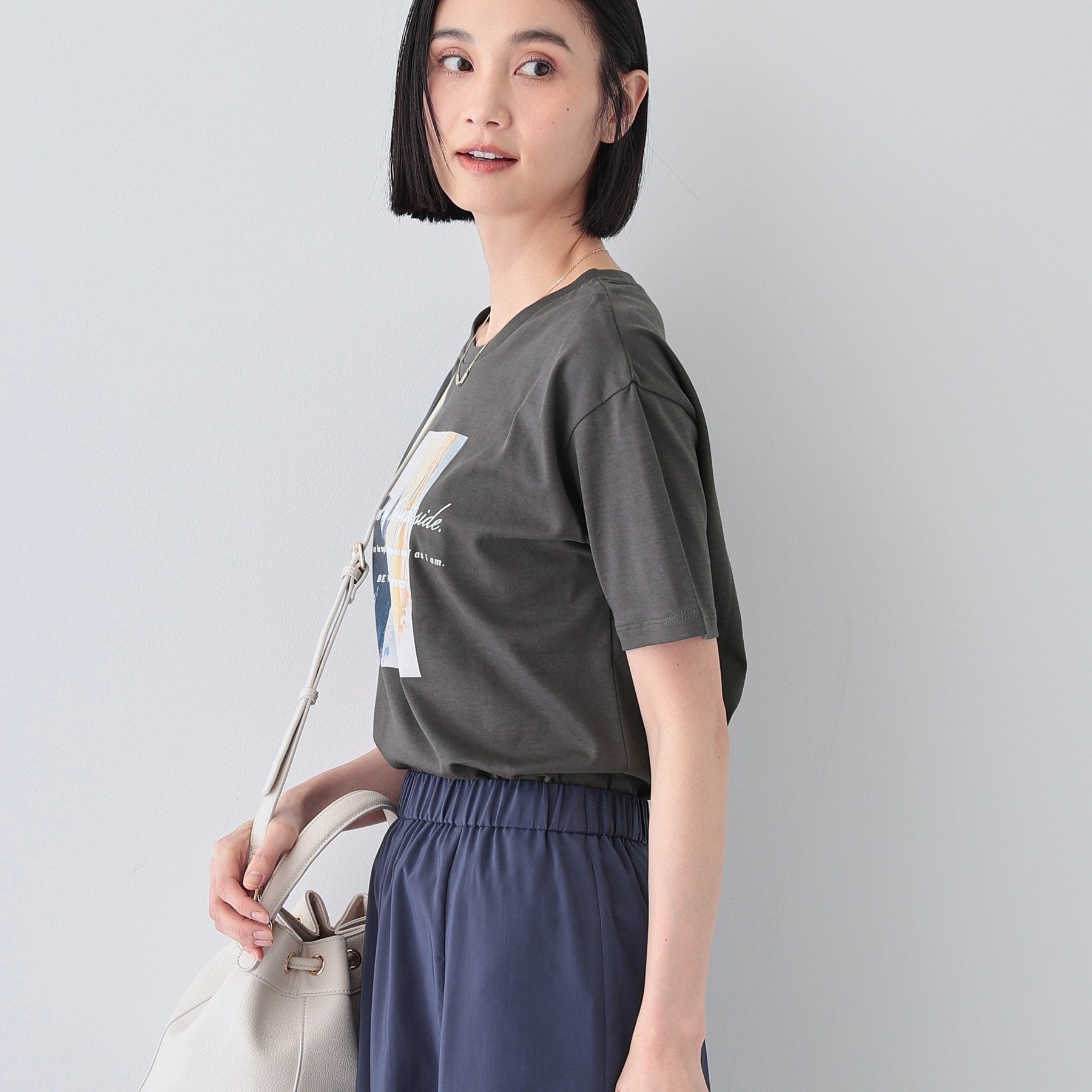 インディヴィ INDIVI 【洗える／選べるデザイン】フォト＆ロゴ プリントTシャツ （ホワイト(701)） ホワイト(701)