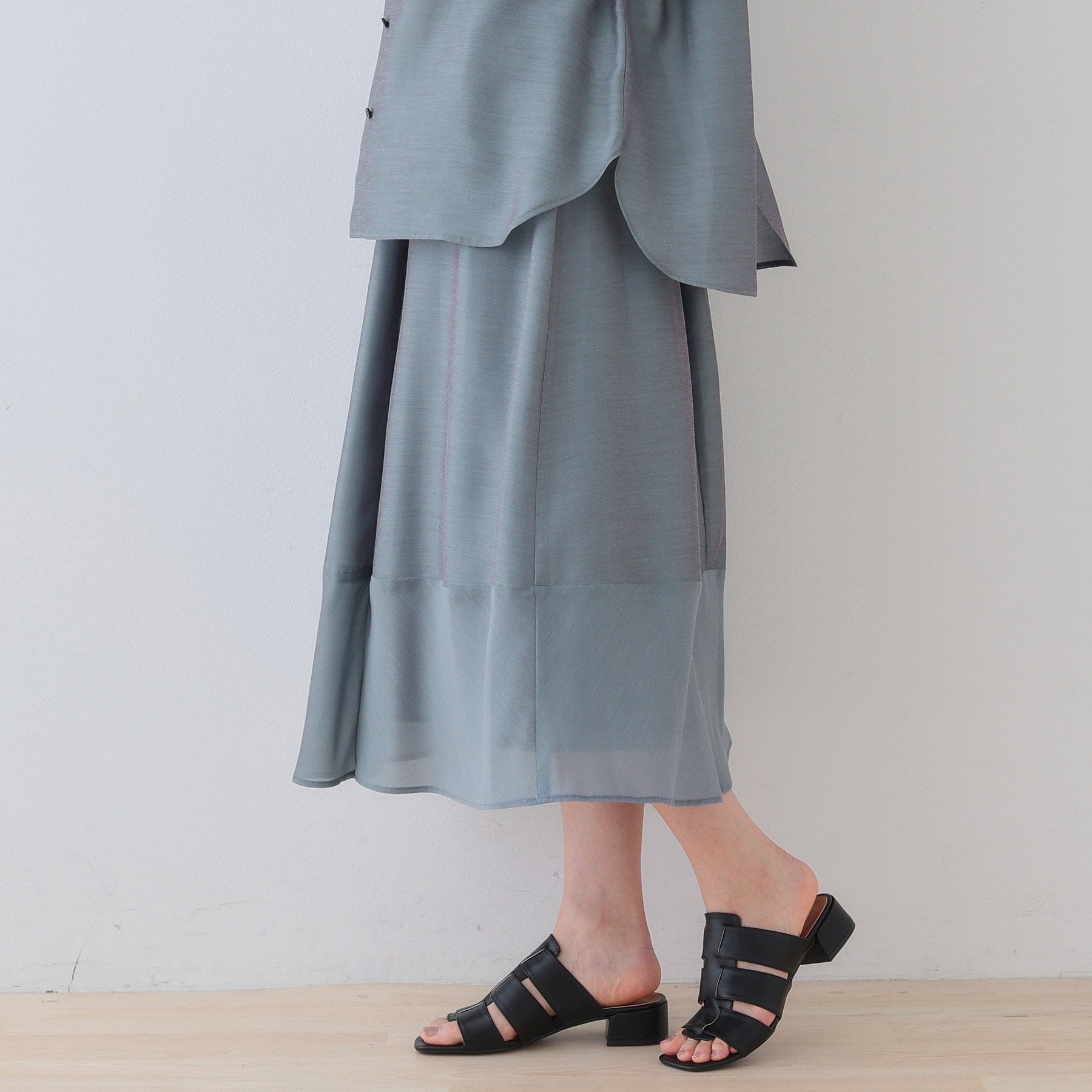 インディヴィ INDIVI 【洗える／エアリー素材】巻き風ロングスカート （ブルー系ストライプ(394)） ブルー系ストライプ(394)