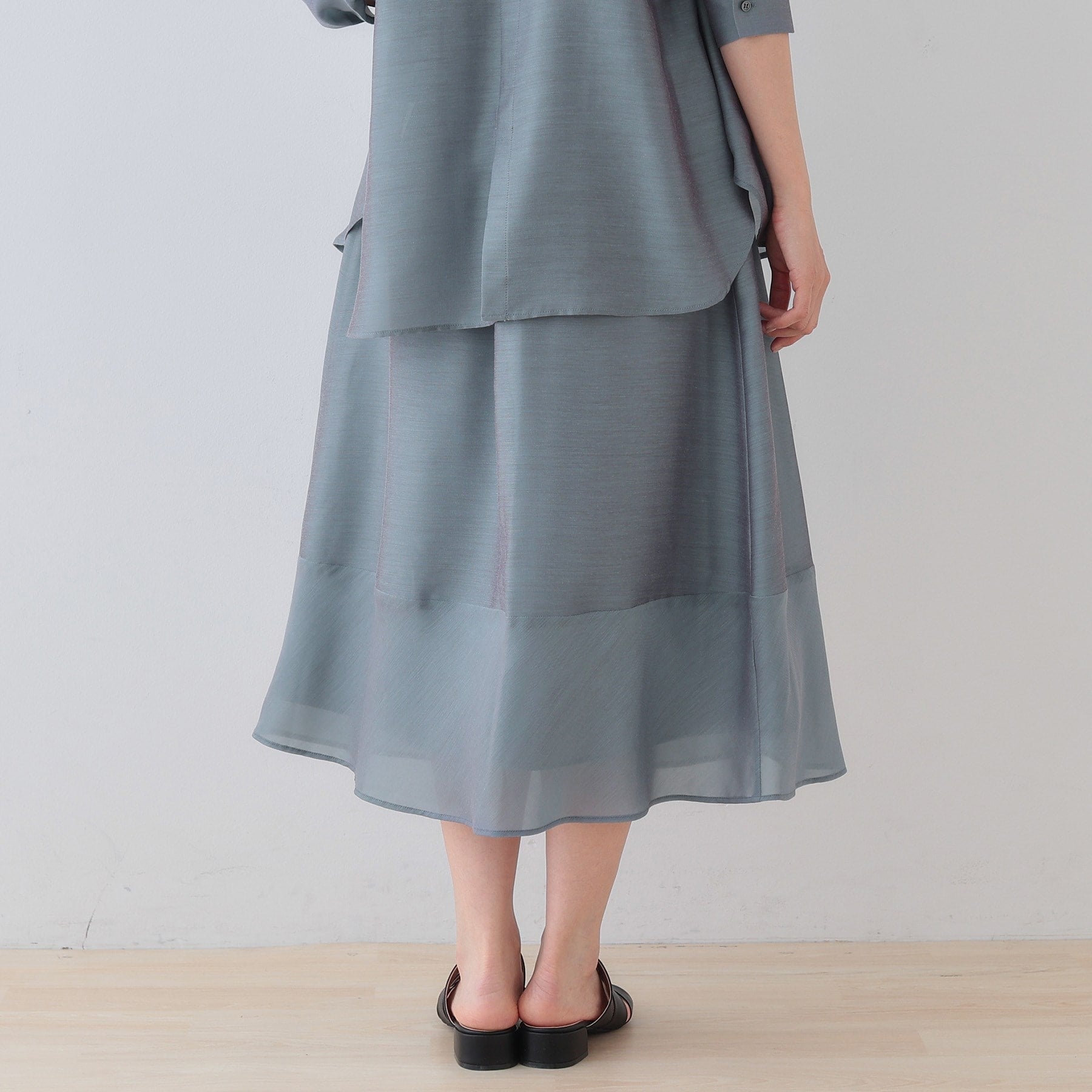 インディヴィ INDIVI 【洗える／エアリー素材】巻き風ロングスカート （ブルー系ストライプ(394)） ブルー系ストライプ(394)