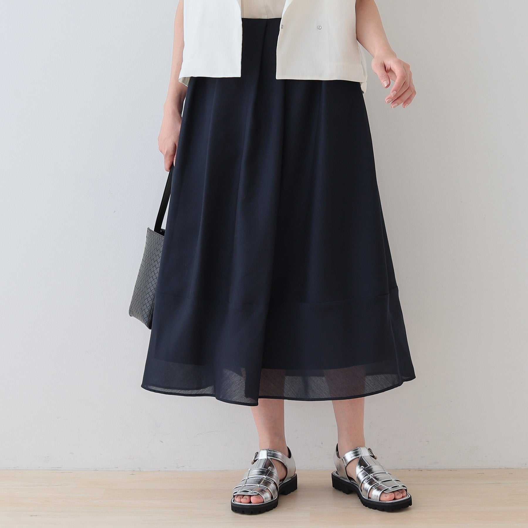 インディヴィ INDIVI 【洗える／エアリー素材】巻き風ロングスカート （ネイビー(494)） ネイビー(494)