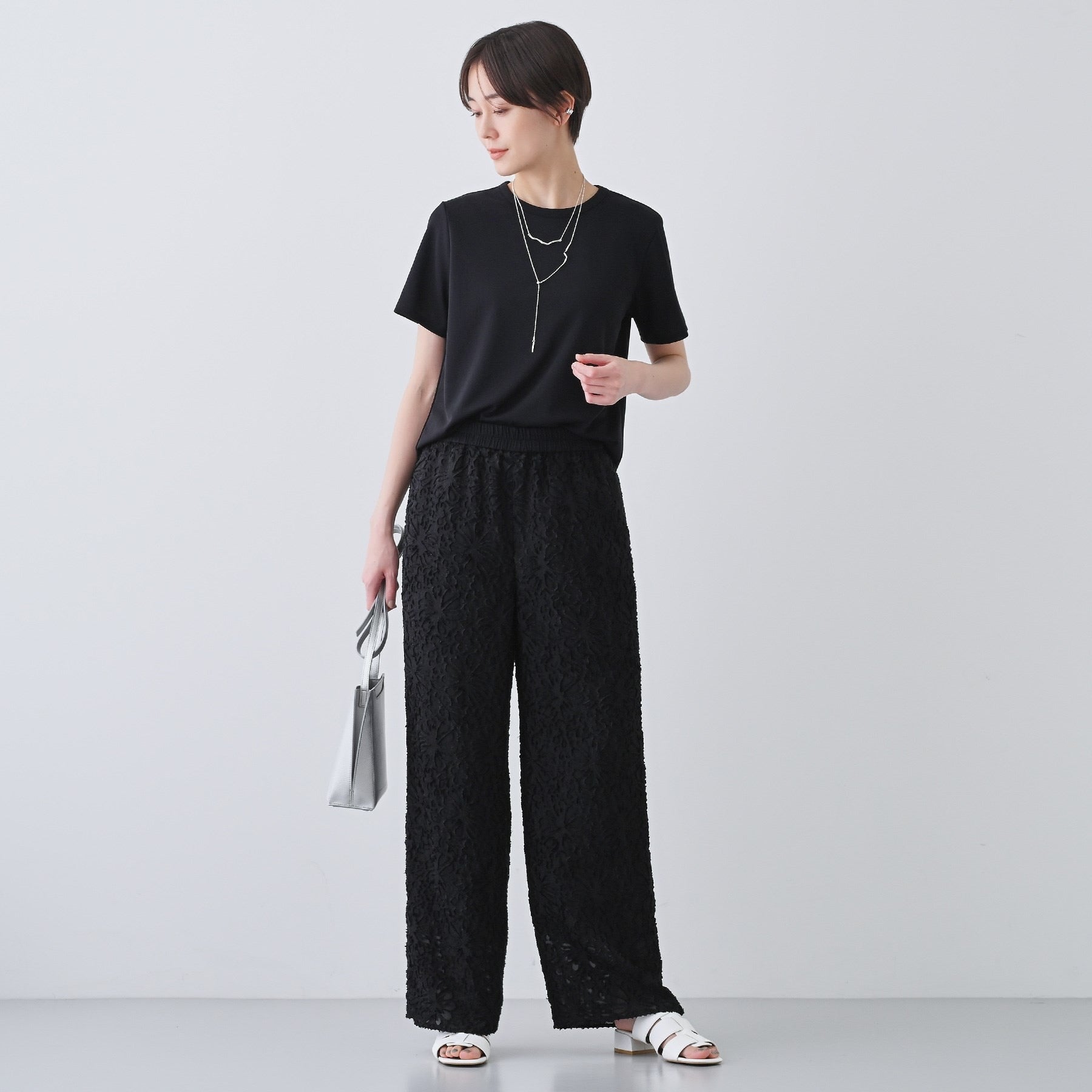 インディヴィ INDIVI 【日本製／トリアセテート】きれいめTシャツ （ホワイト(001)） ホワイト(001)