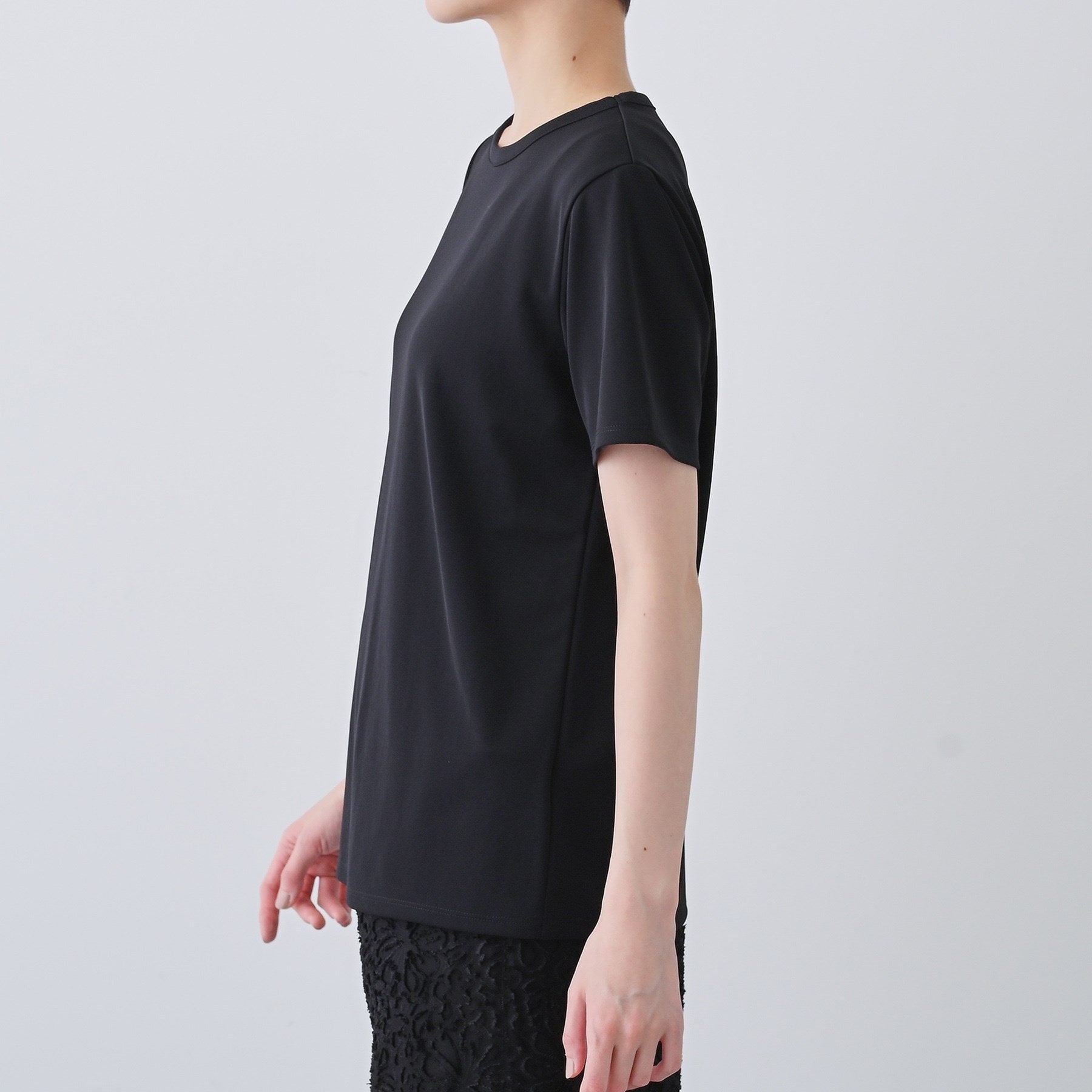 インディヴィ INDIVI 【日本製／トリアセテート】きれいめTシャツ （ホワイト(001)） ホワイト(001)