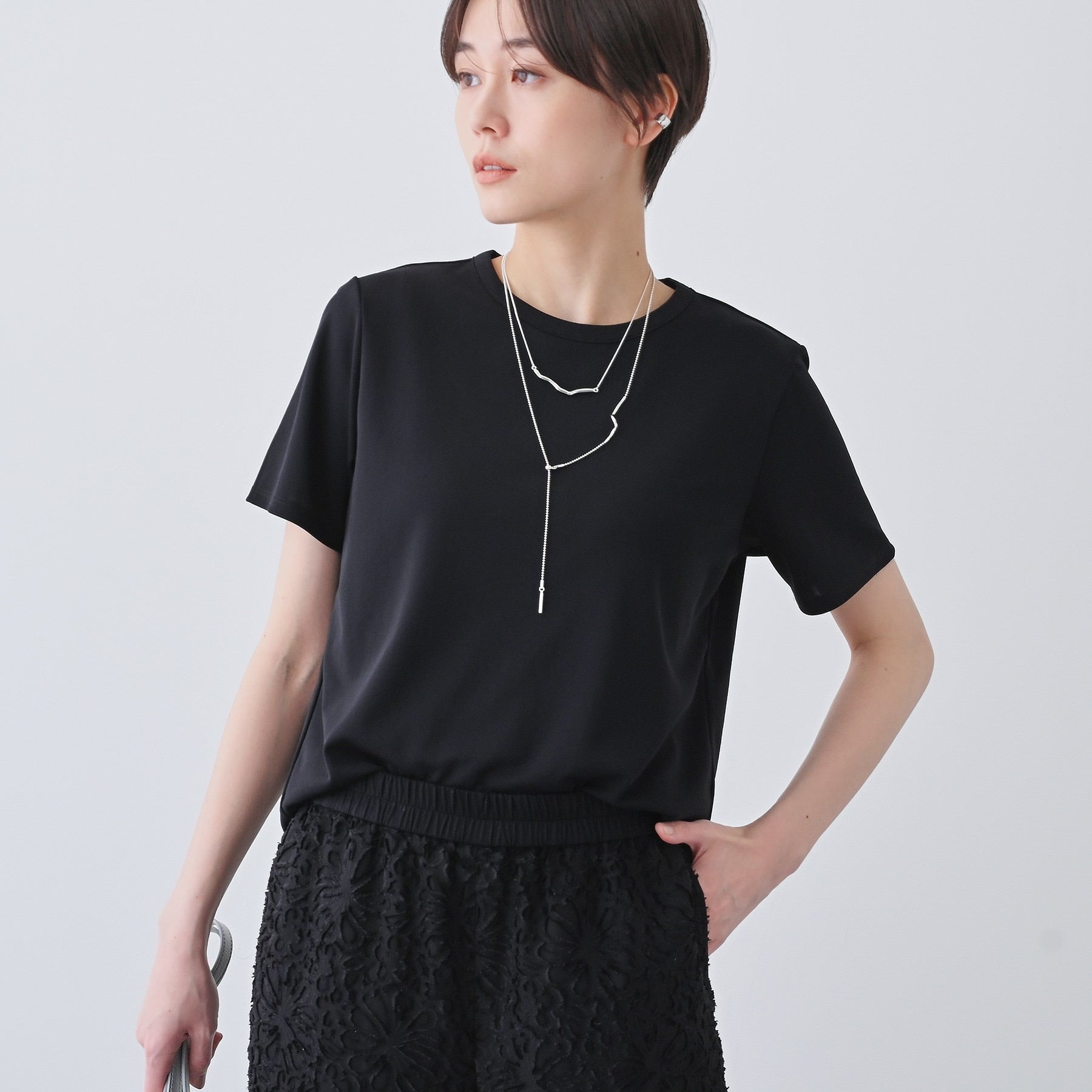 インディヴィ INDIVI 【日本製／トリアセテート】きれいめTシャツ （ブラック(019)） ブラック(019)
