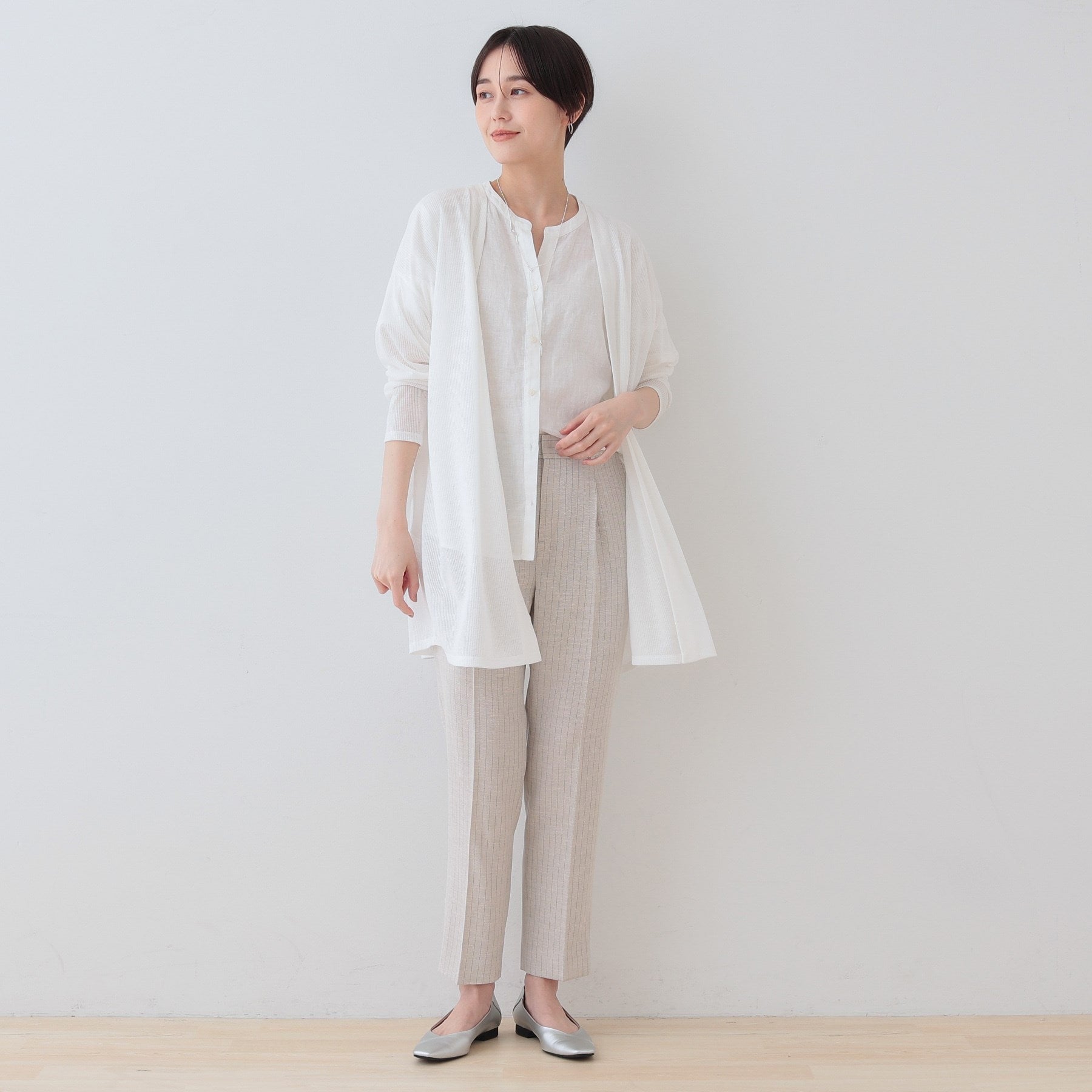 インディヴィ INDIVI 【洗える／シアーストライプ】ロング丈着流しカーディガン （ライトグレー(411)） ライトグレー(411)