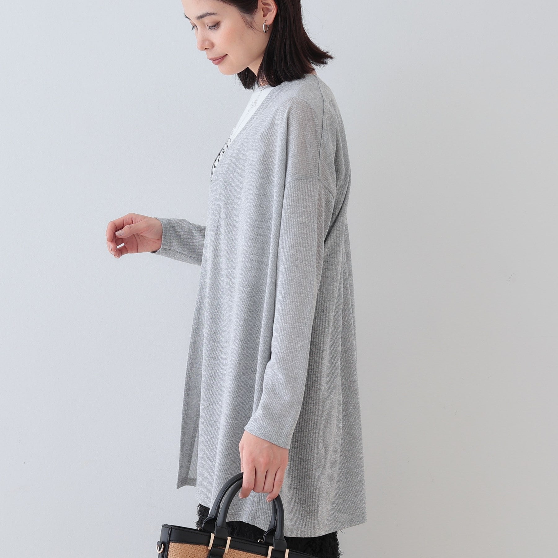 インディヴィ INDIVI 【洗える／シアーストライプ】ロング丈着流しカーディガン （ライトグレー(411)） ライトグレー(411)