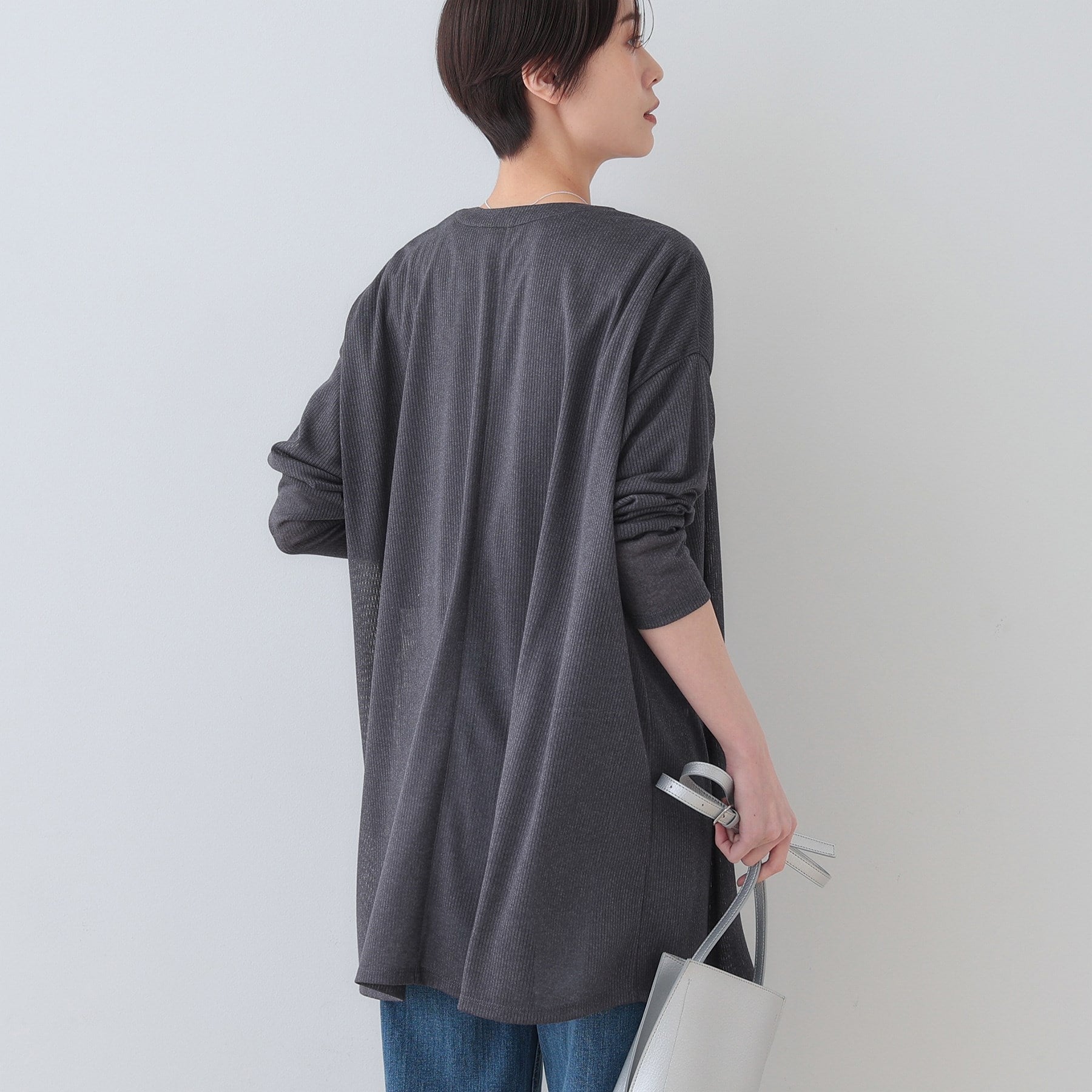 インディヴィ INDIVI 【洗える／シアーストライプ】ロング丈着流しカーディガン （ライトグレー(411)） ライトグレー(411)