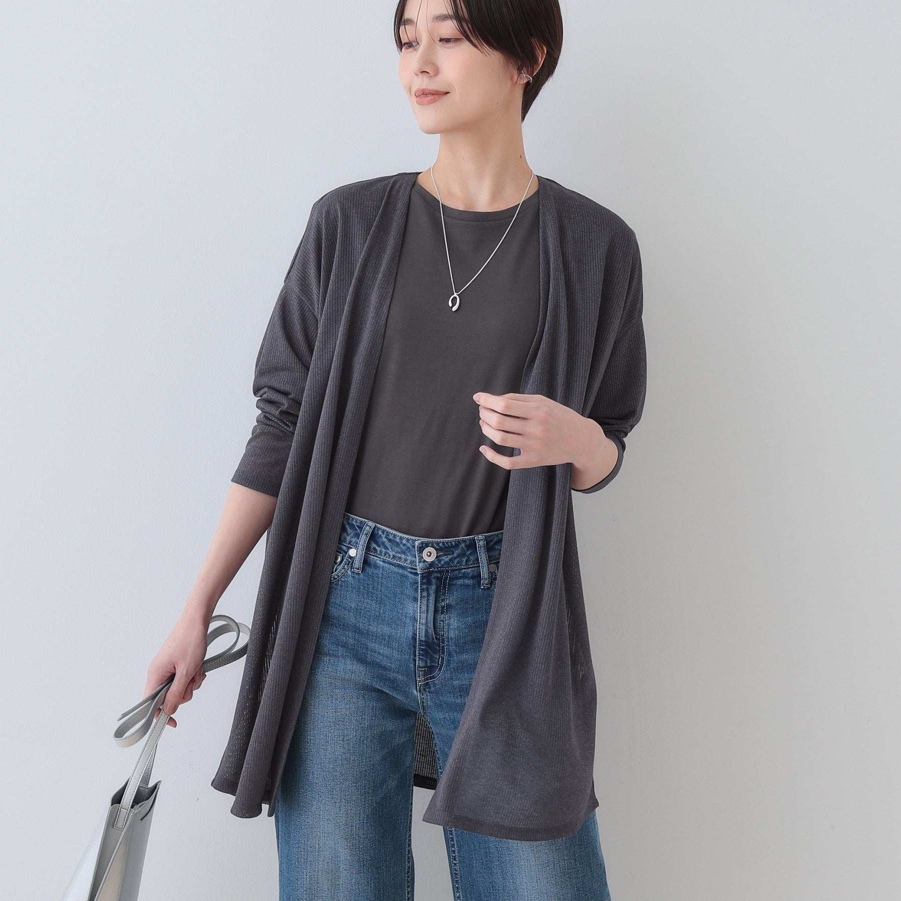 インディヴィ INDIVI 【洗える／シアーストライプ】ロング丈着流しカーディガン （ライトグレー(411)） ライトグレー(411)