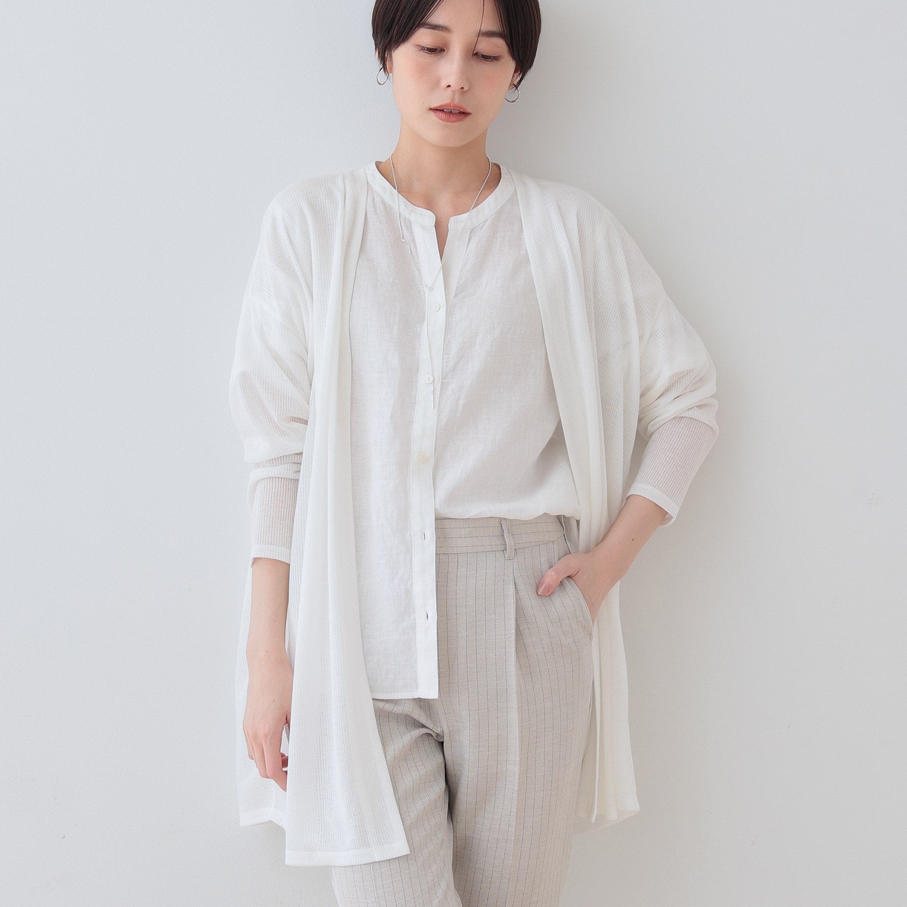 インディヴィ INDIVI 【洗える／シアーストライプ】ロング丈着流しカーディガン （ホワイト(001)） ホワイト(001)