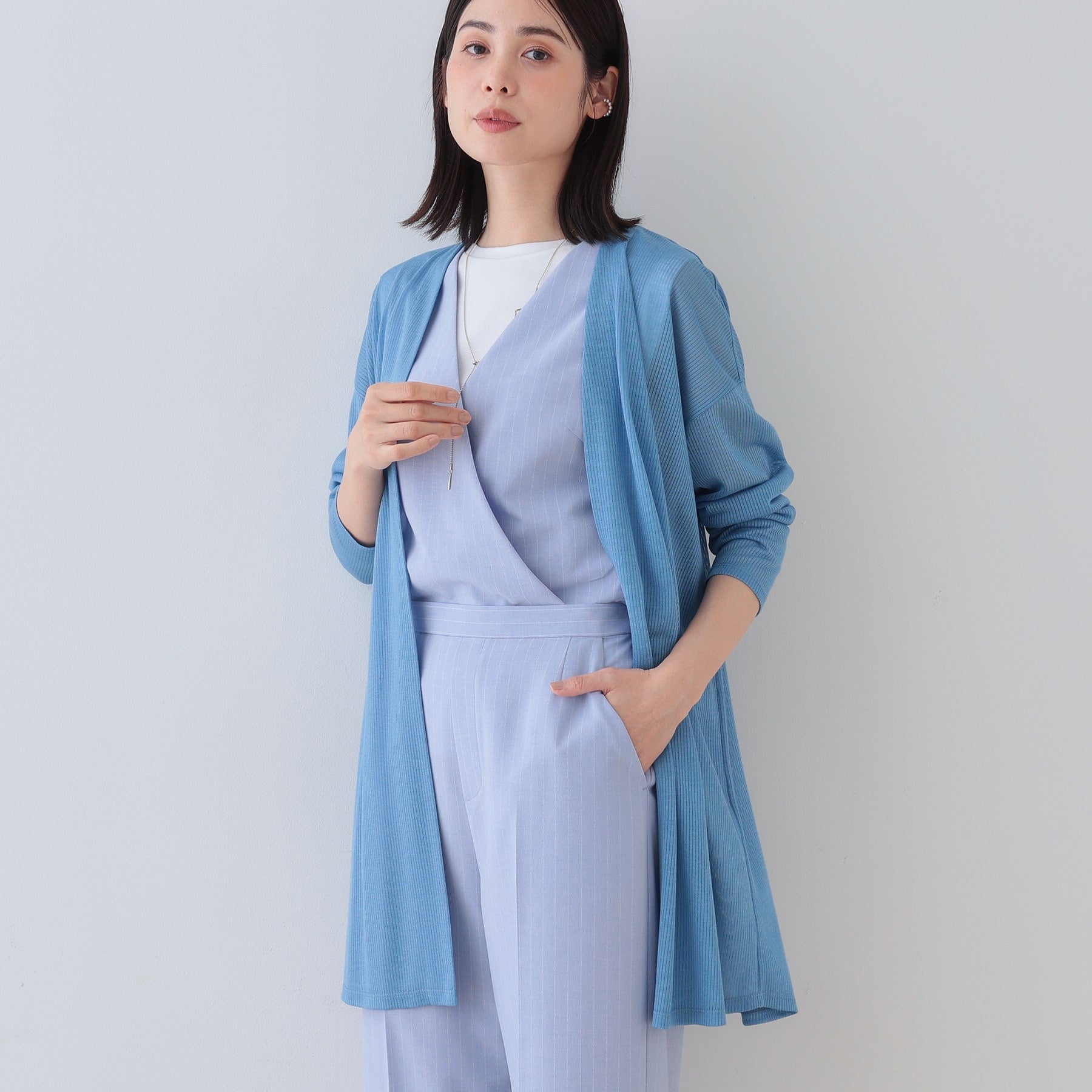 インディヴィ INDIVI 【洗える／シアーストライプ】ロング丈着流しカーディガン （ブルー(092)） ブルー(092)