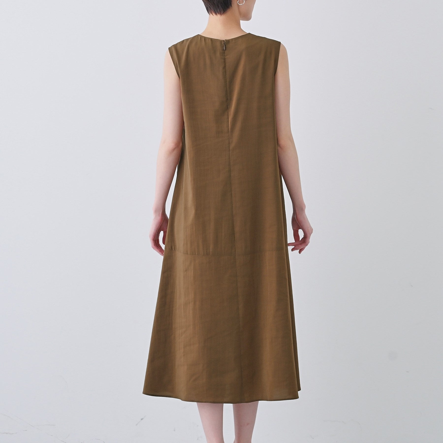 インディヴィ INDIVI 【撥水／接触冷感／UVケア】フレアワンピース （ブラウン(043)） ブラウン(043)