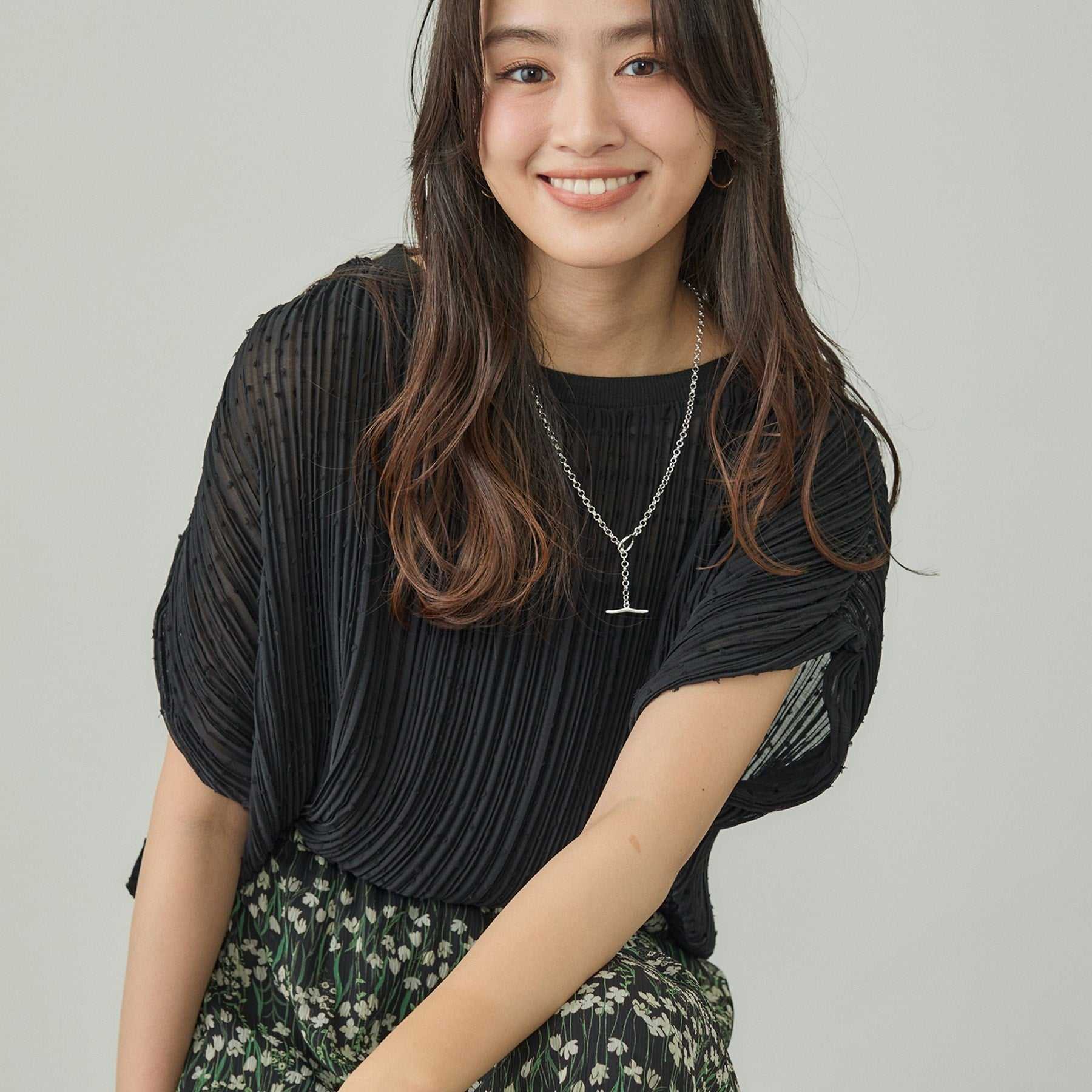 インディヴィ INDIVI 【洗える／ドット柄／凹凸素材】プリーツデザインブラウス （ブラック(019)） ブラック(019)