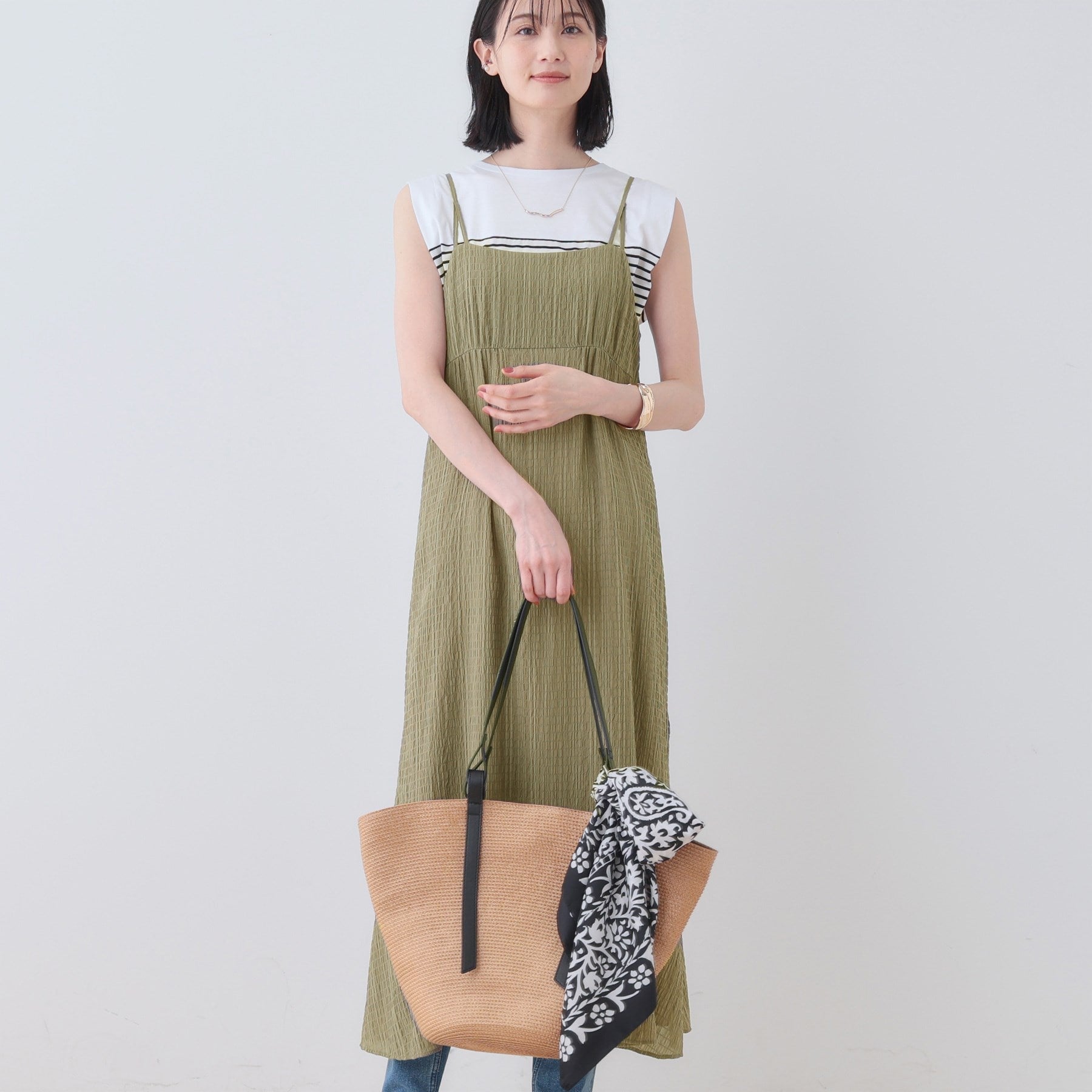 インディヴィ INDIVI 【洗える／凹凸素材】シャーリング調素材キャミワンピース （ブラック(019)） ブラック(019)