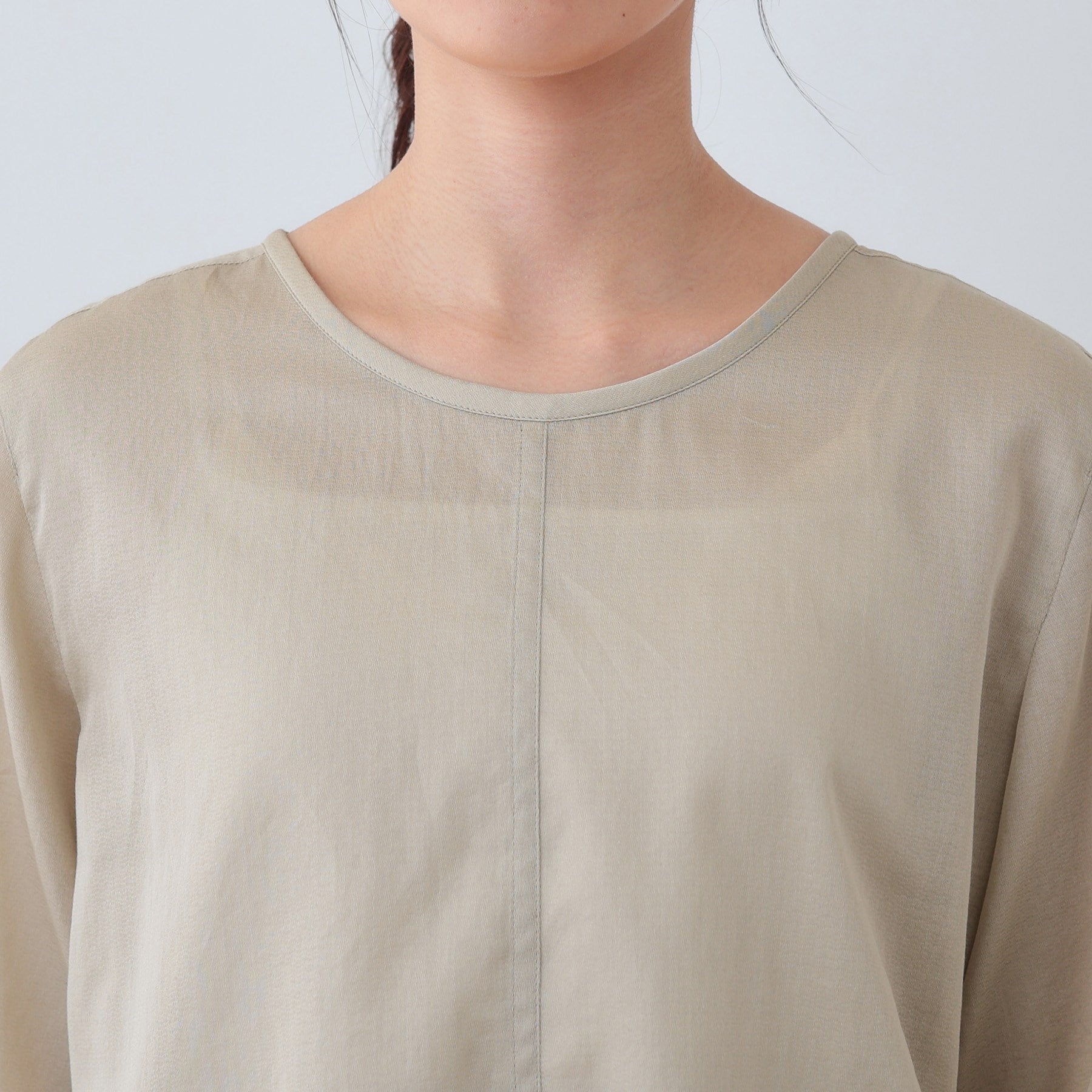 インディヴィ INDIVI 【日本製／SETUP可能】ガーゼ素材Tブラウス （ベージュ(052)） ベージュ(052)